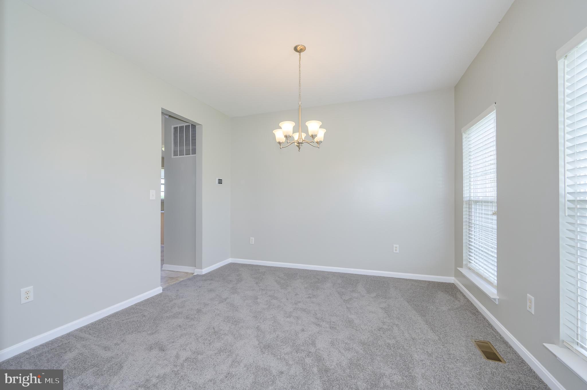 APPLE KNOLLS - Residential