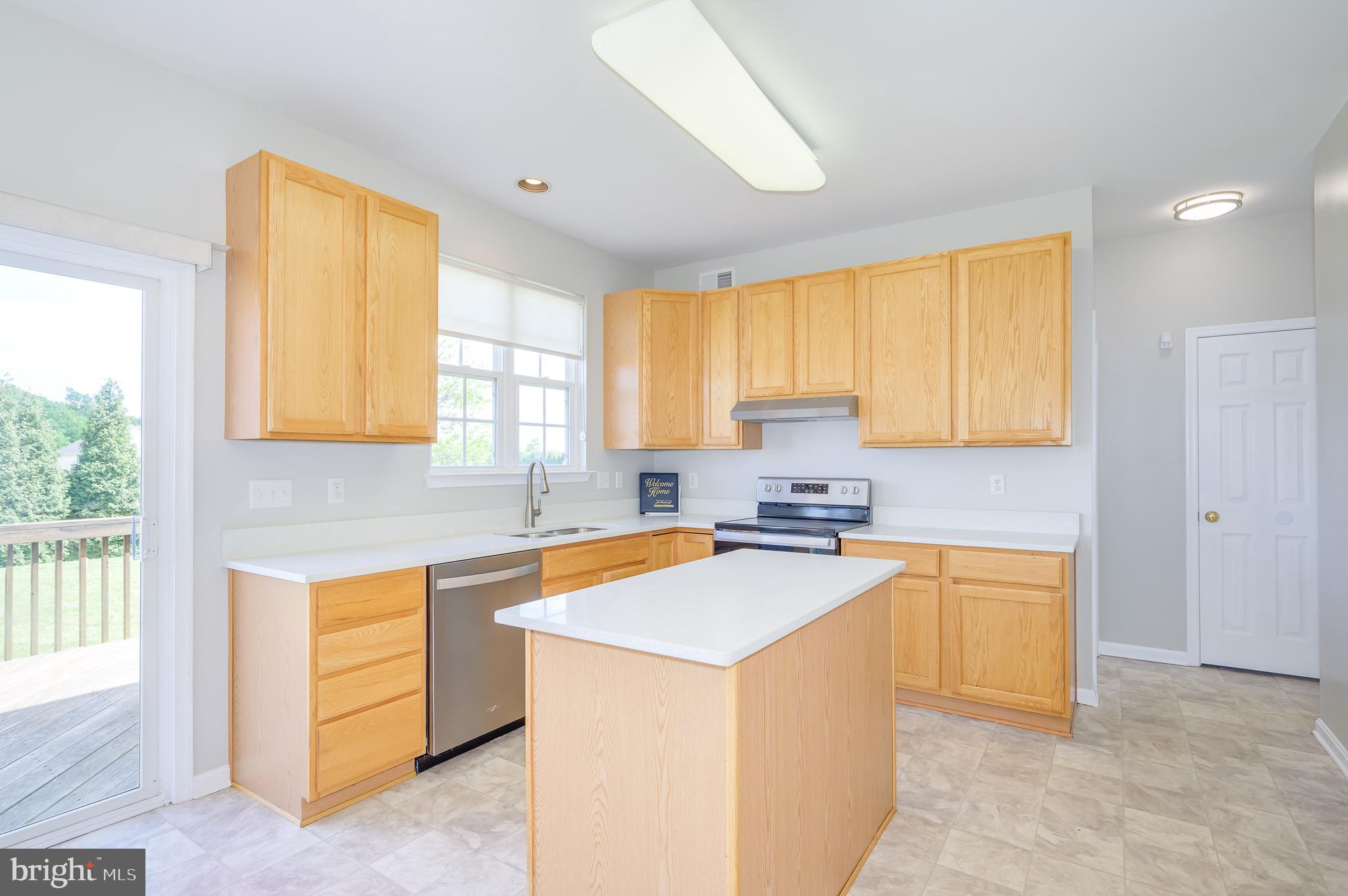 APPLE KNOLLS - Residential