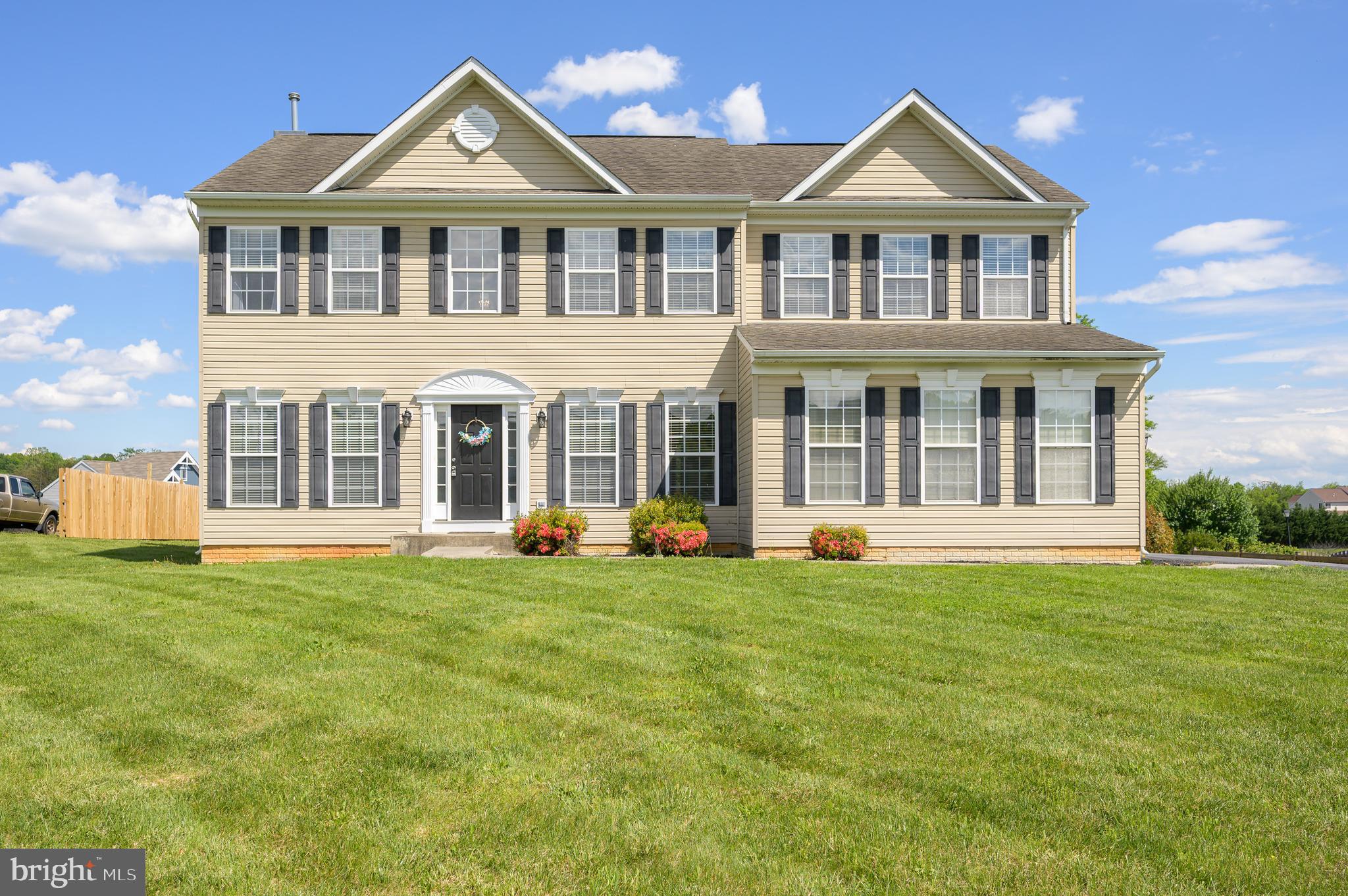 APPLE KNOLLS - Residential