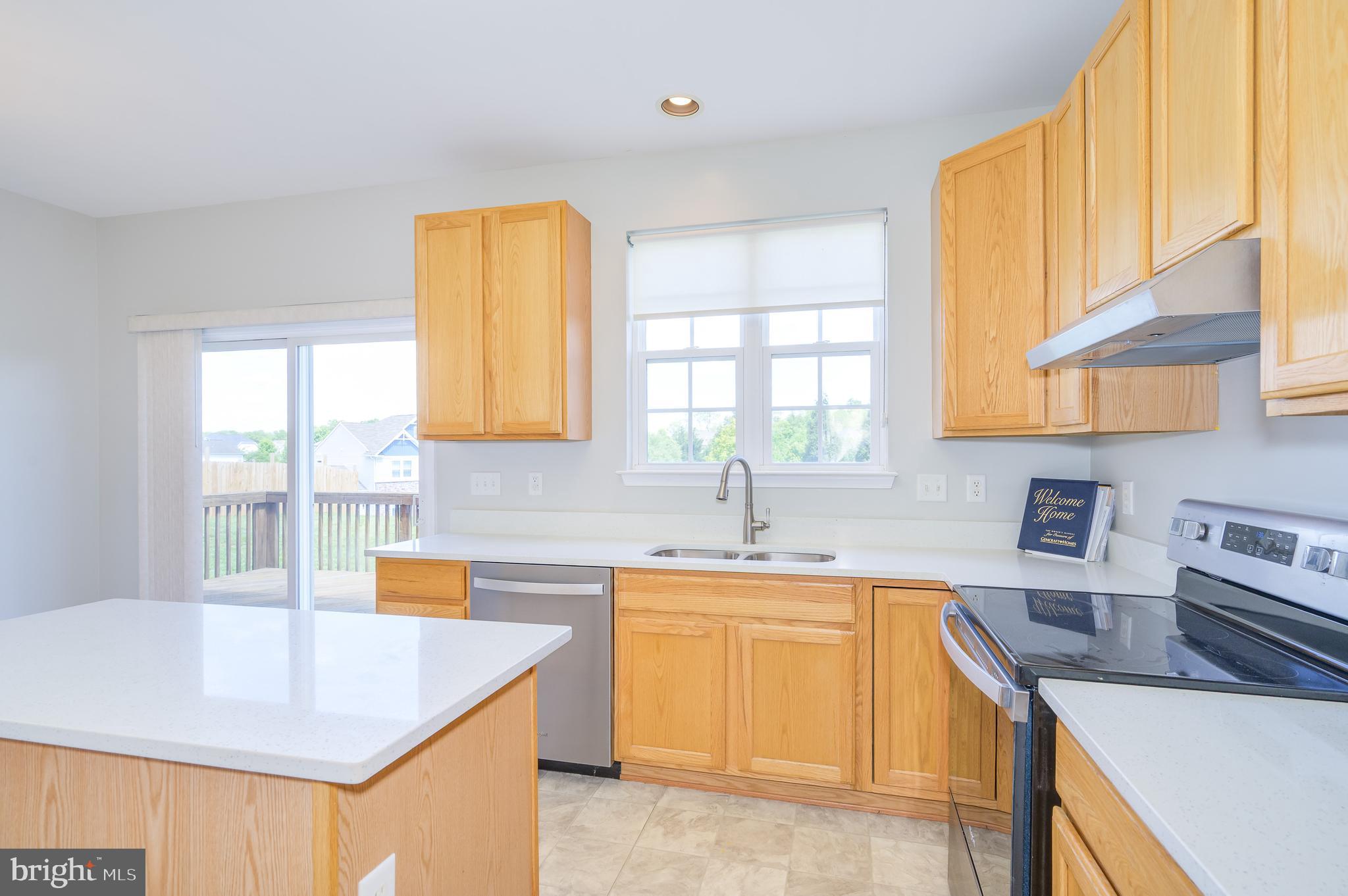 APPLE KNOLLS - Residential