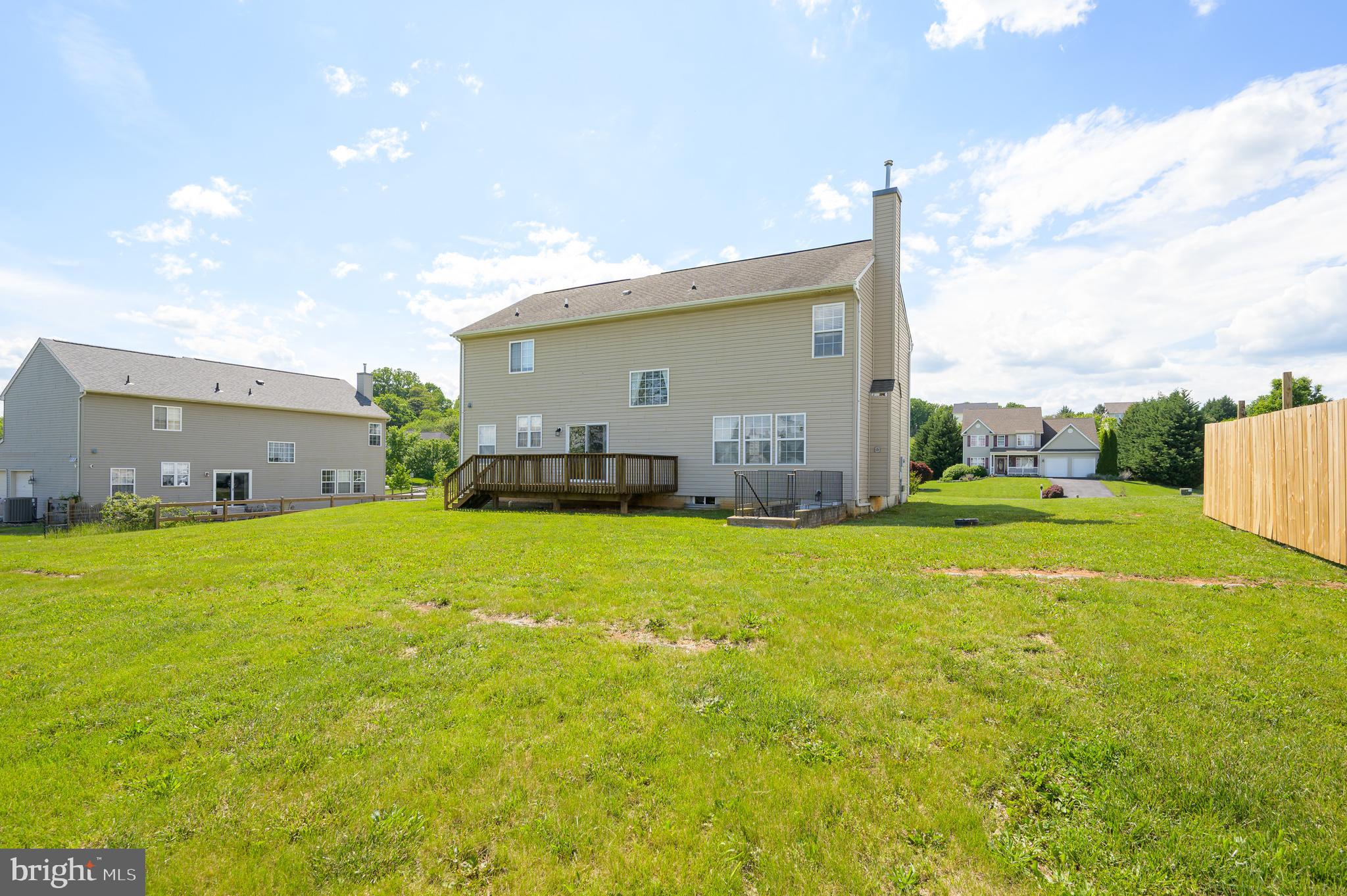 APPLE KNOLLS - Residential