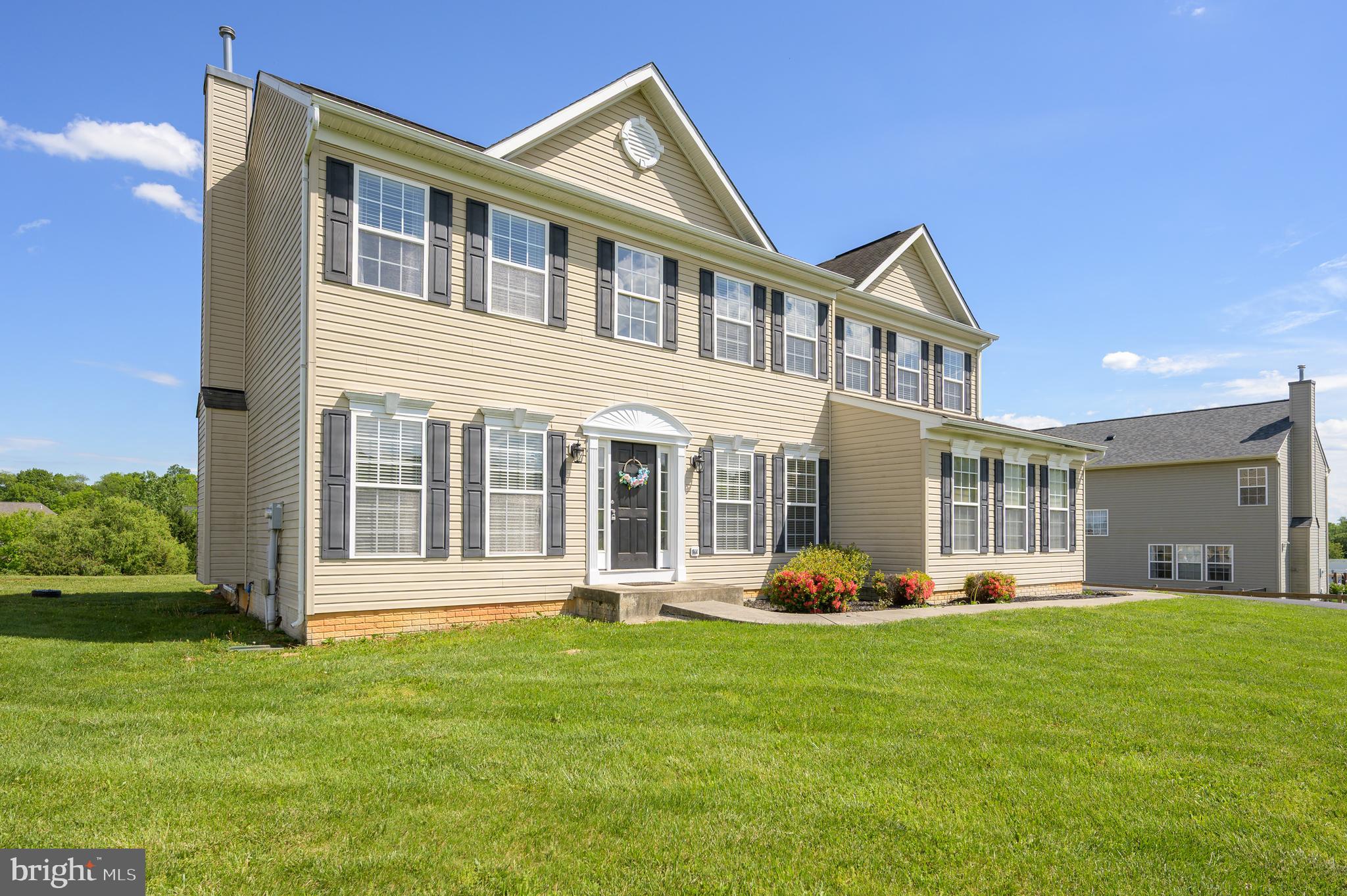 APPLE KNOLLS - Residential