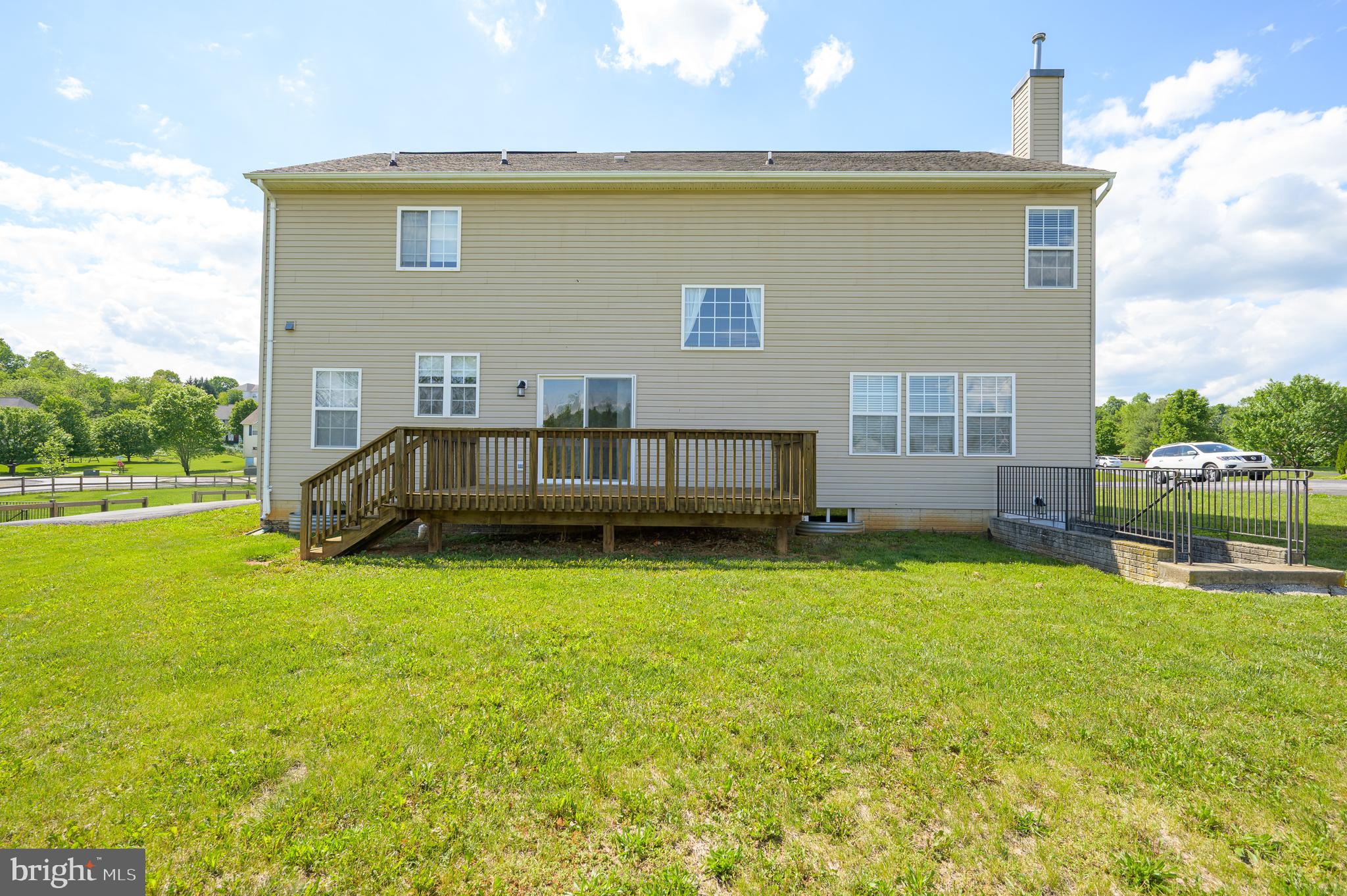 APPLE KNOLLS - Residential