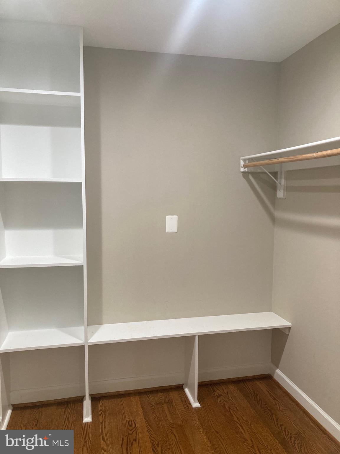 LAKE OF THE WOODS - Residential Lease