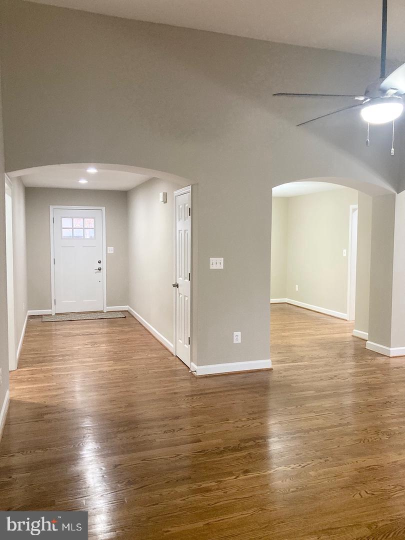 3002 LAKEVIEW PARKWAY