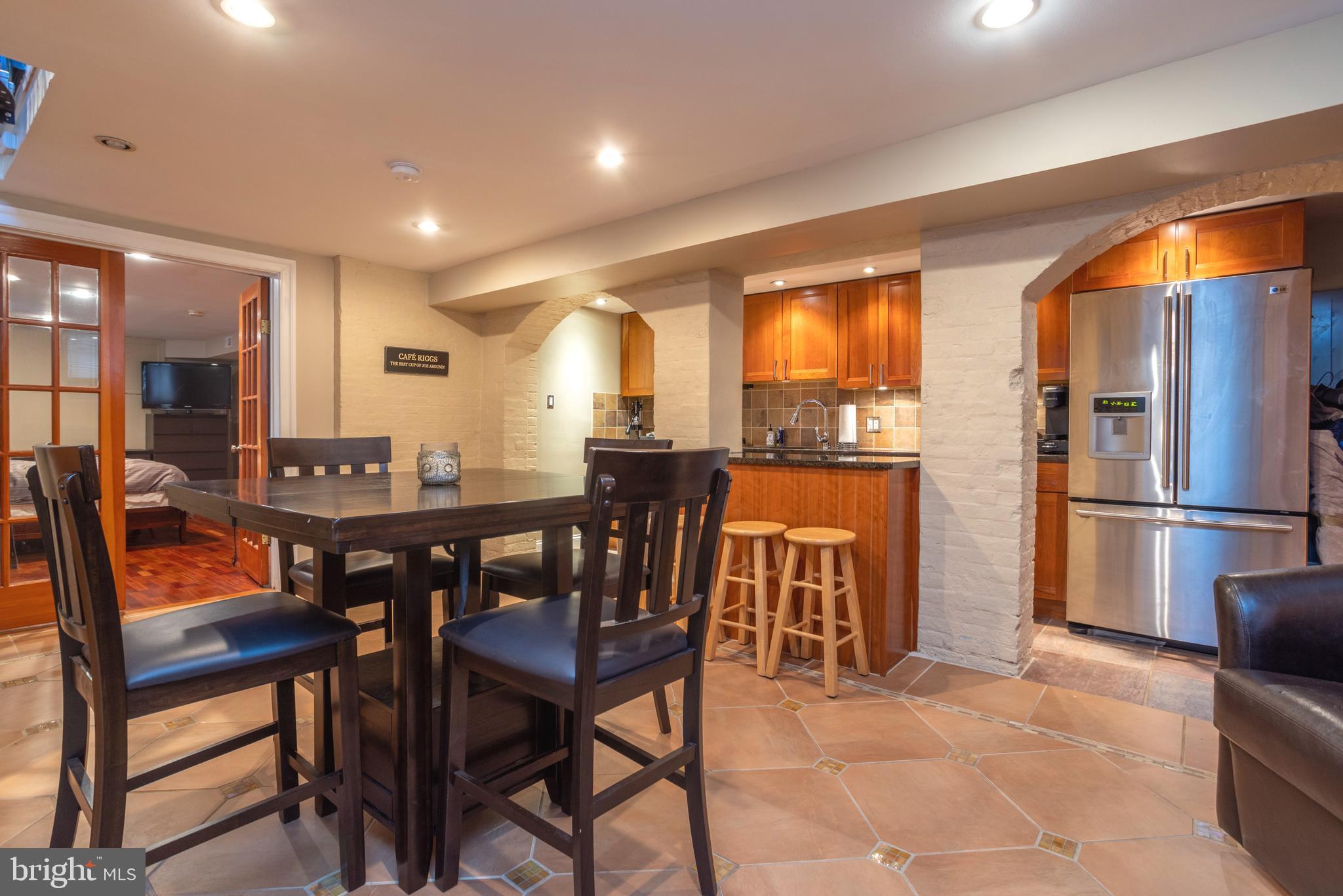 WASHINGTON SQ WEST - Residential Lease