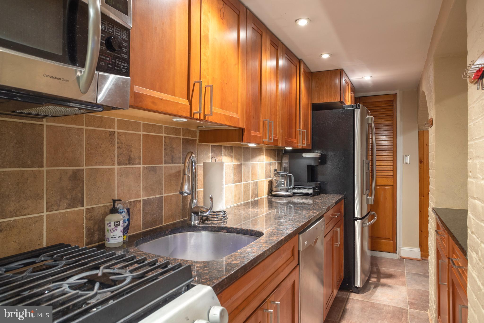 WASHINGTON SQ WEST - Residential Lease