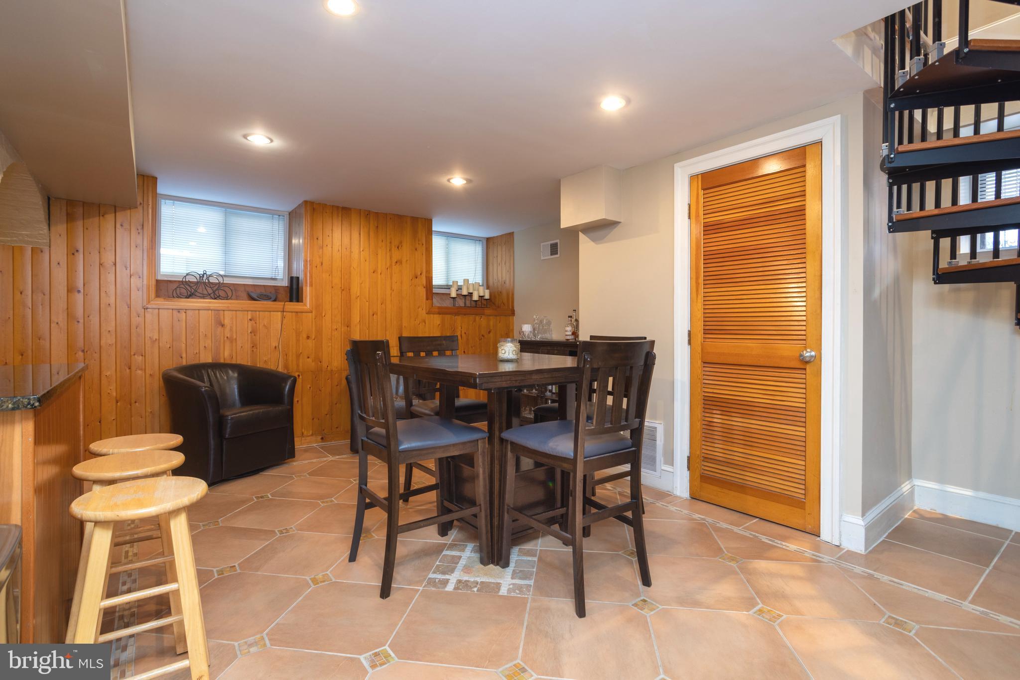 WASHINGTON SQ WEST - Residential Lease