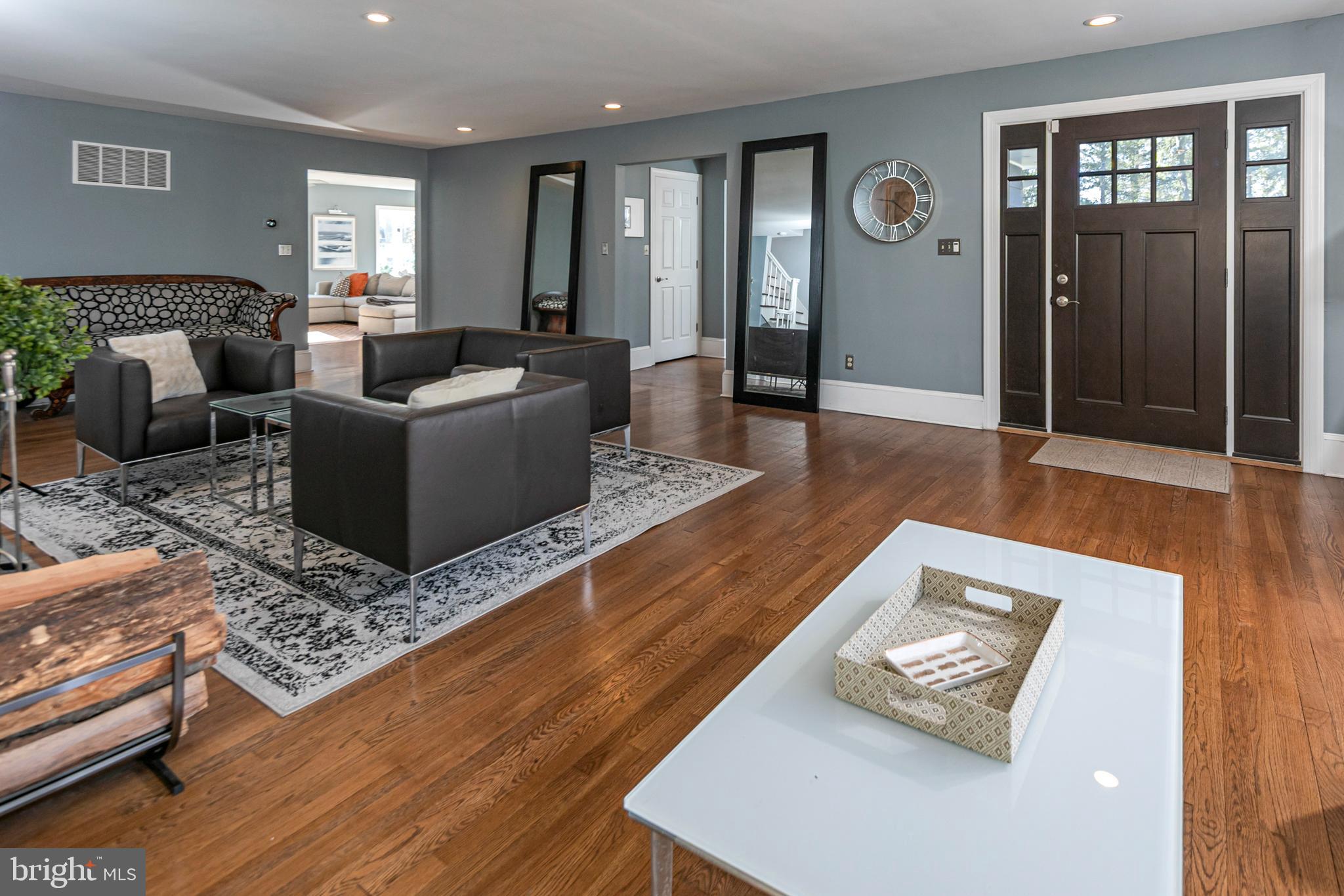 10 TALL TIMBERS DRIVE