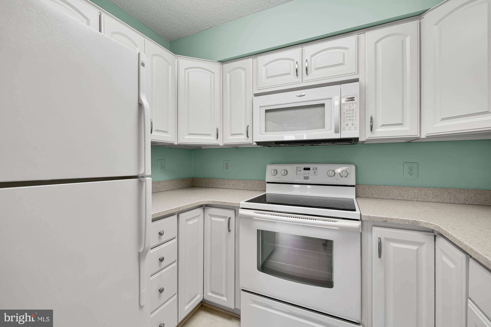 CHELSEA TOWERS - Residential