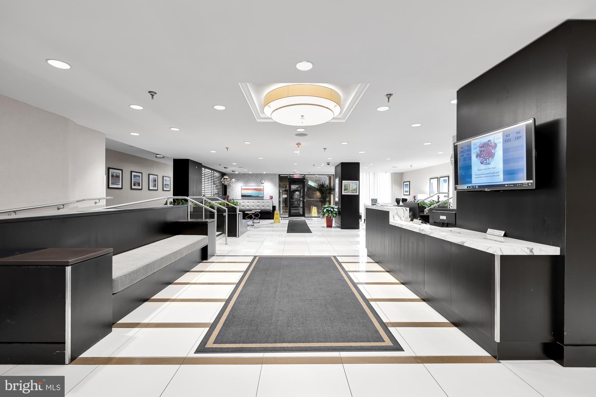 CHELSEA TOWERS - Residential