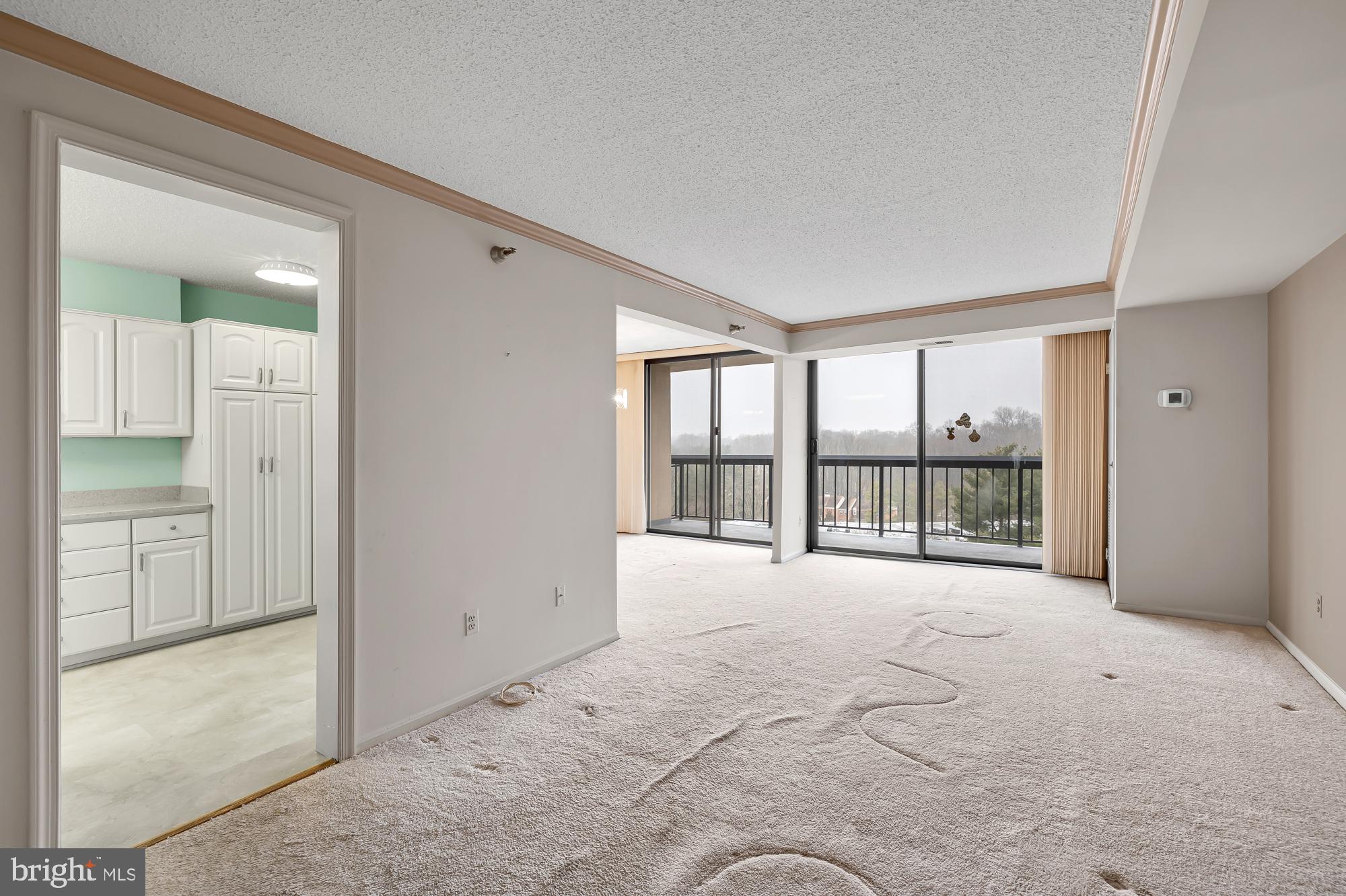 CHELSEA TOWERS - Residential