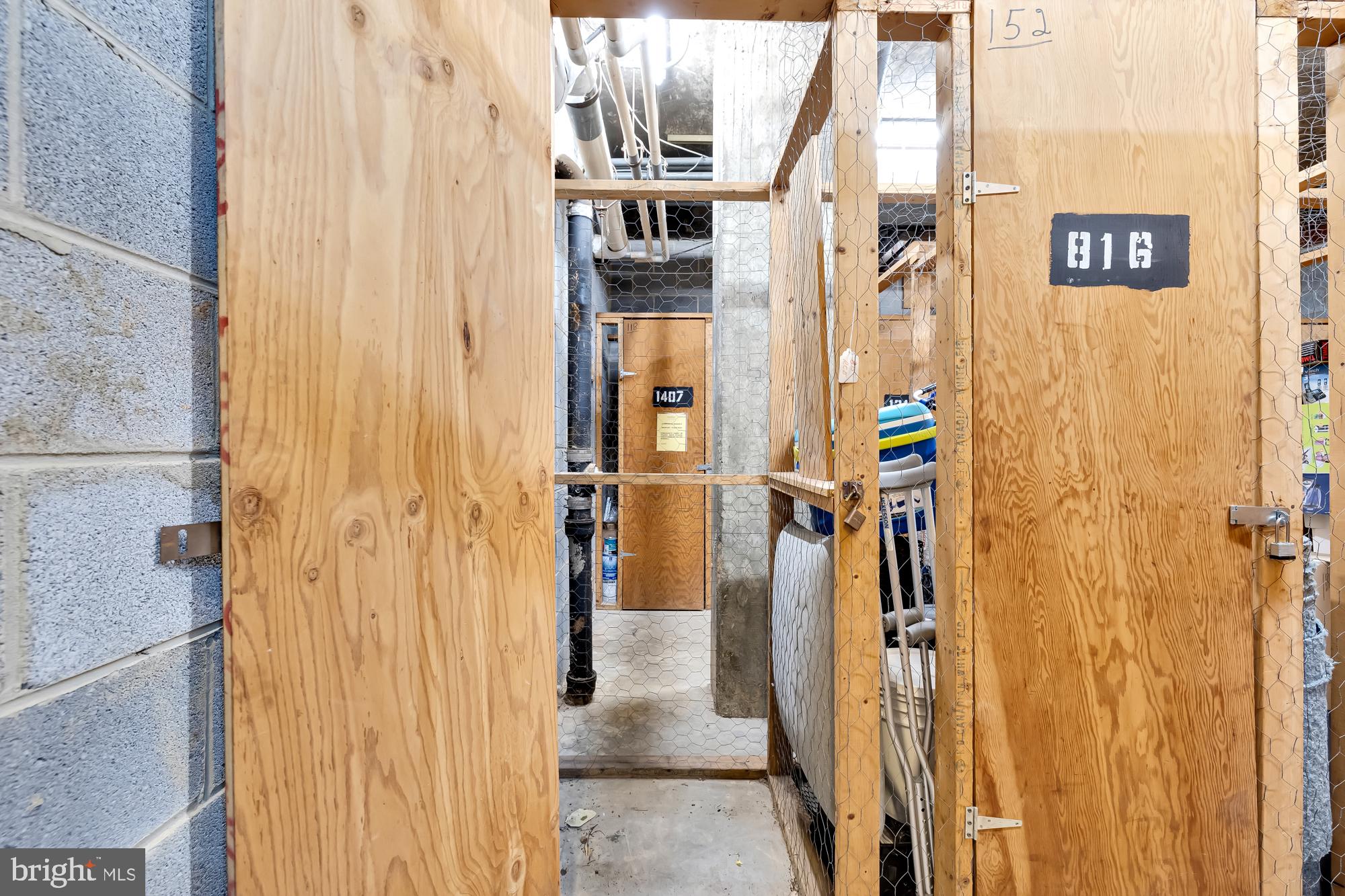 CHELSEA TOWERS - Residential