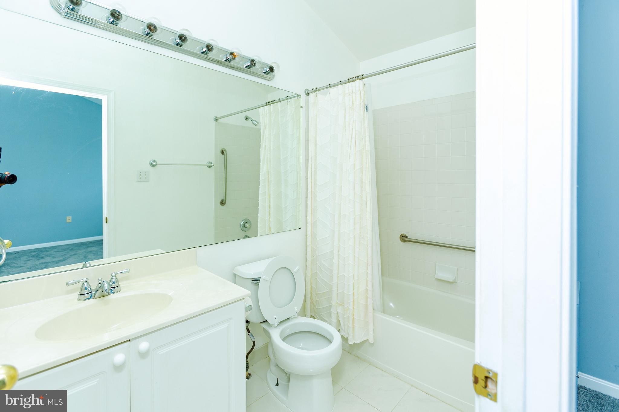 FOXRIDGE - Residential Lease