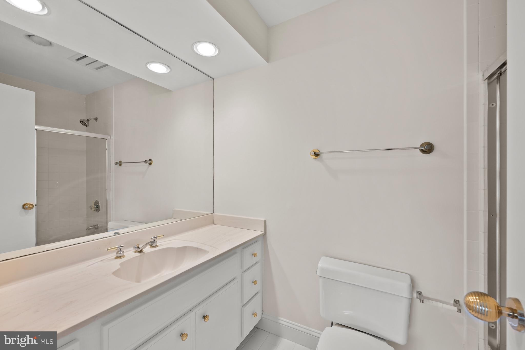 AVENEL - Residential