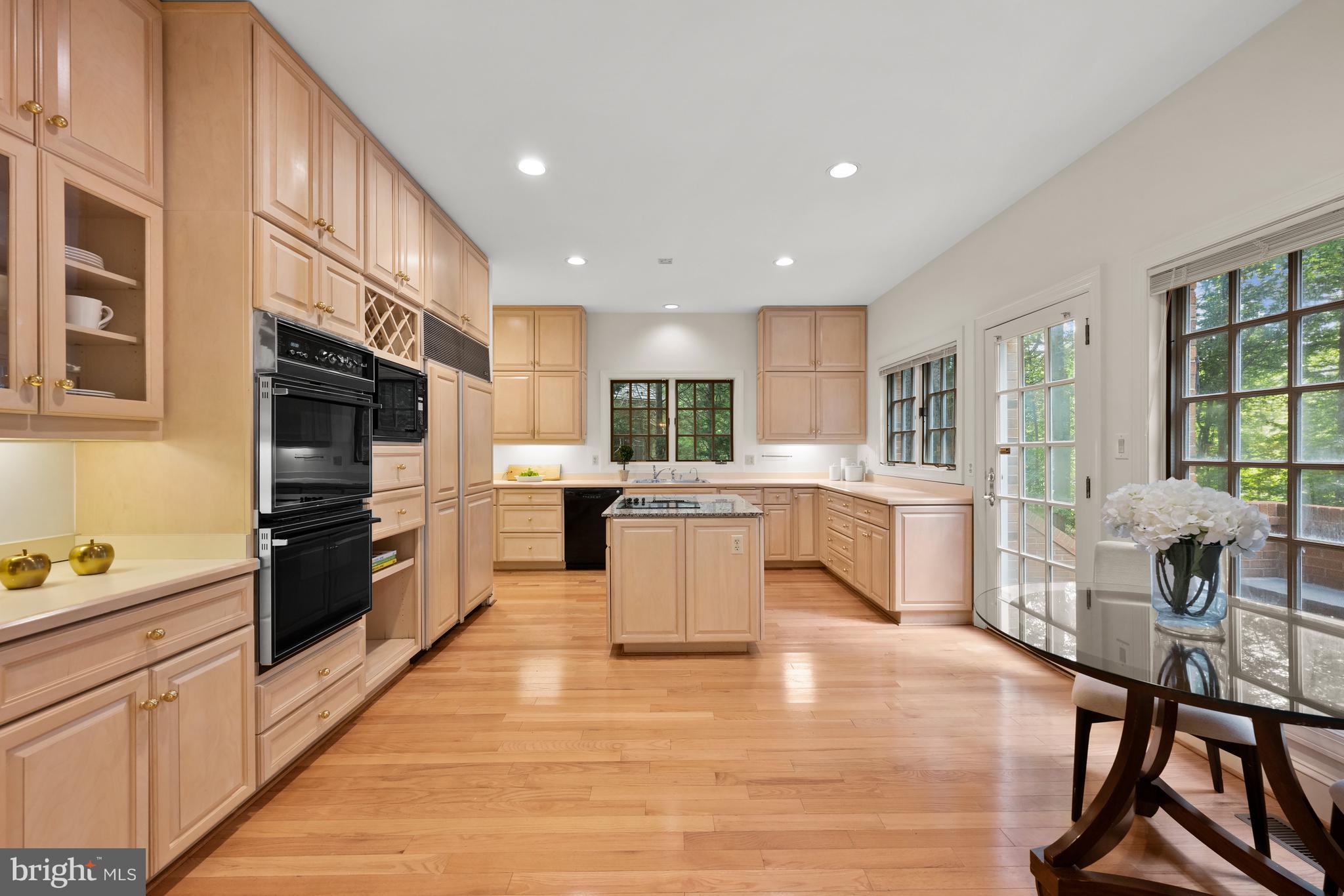 AVENEL - Residential