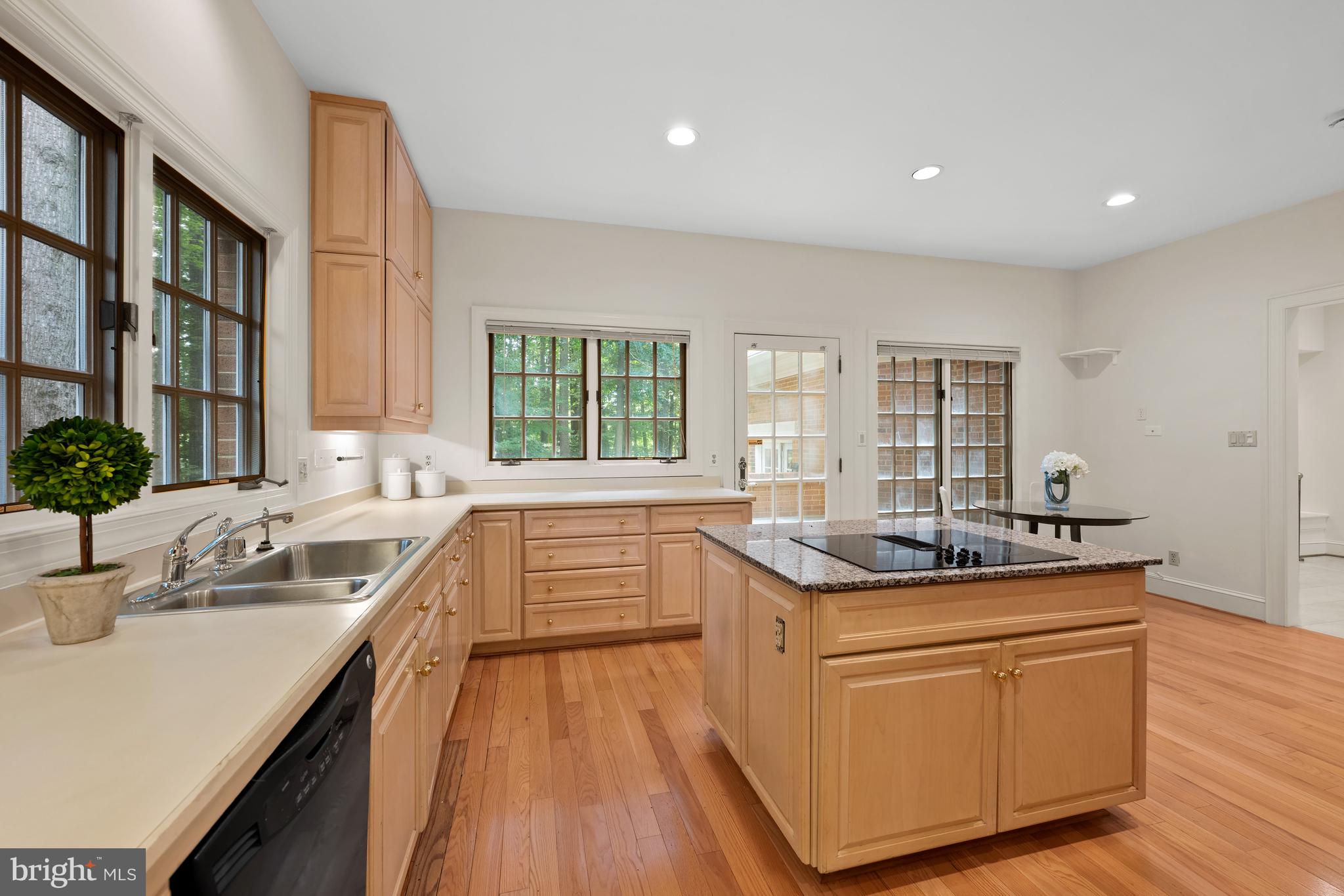 AVENEL - Residential