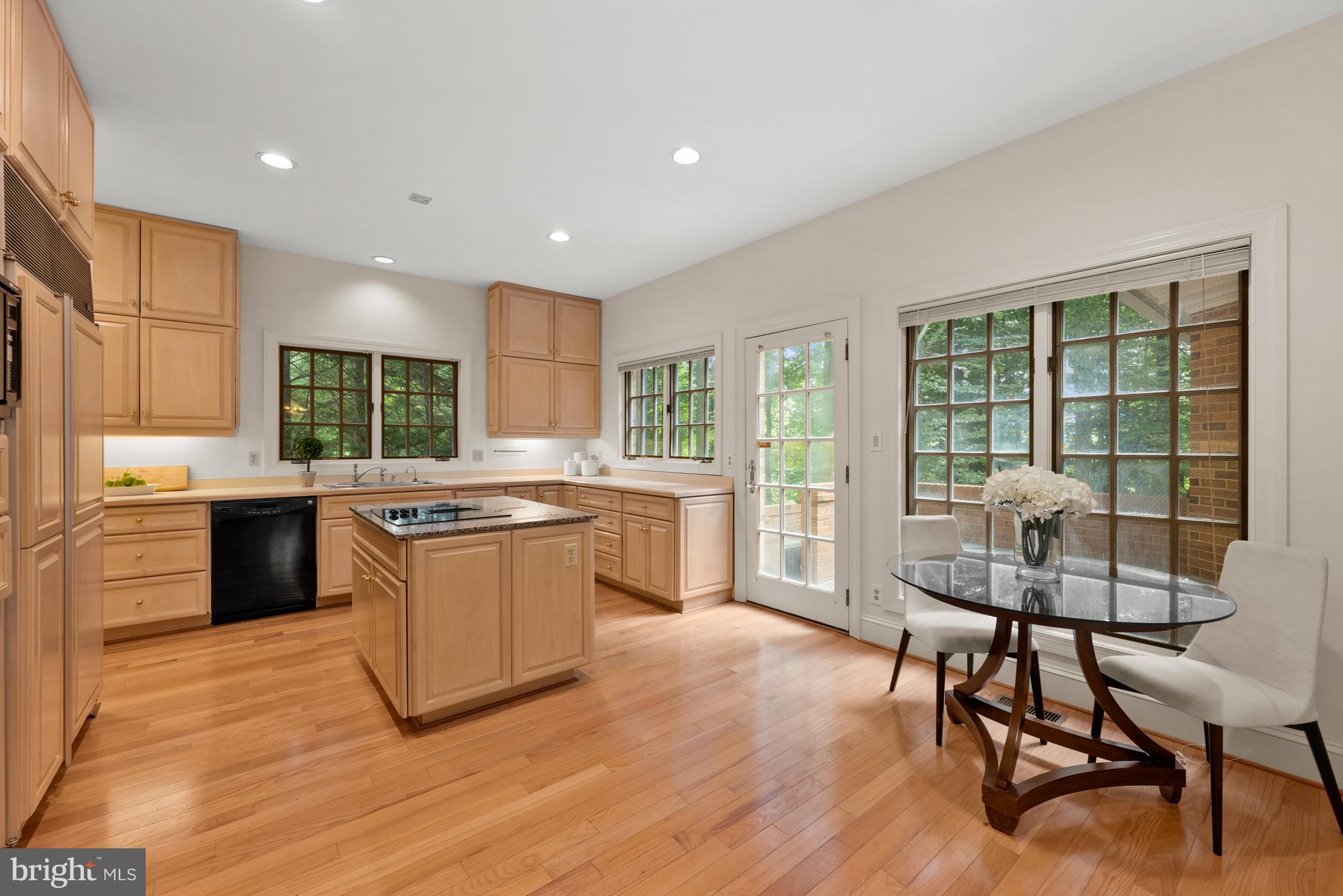 AVENEL - Residential