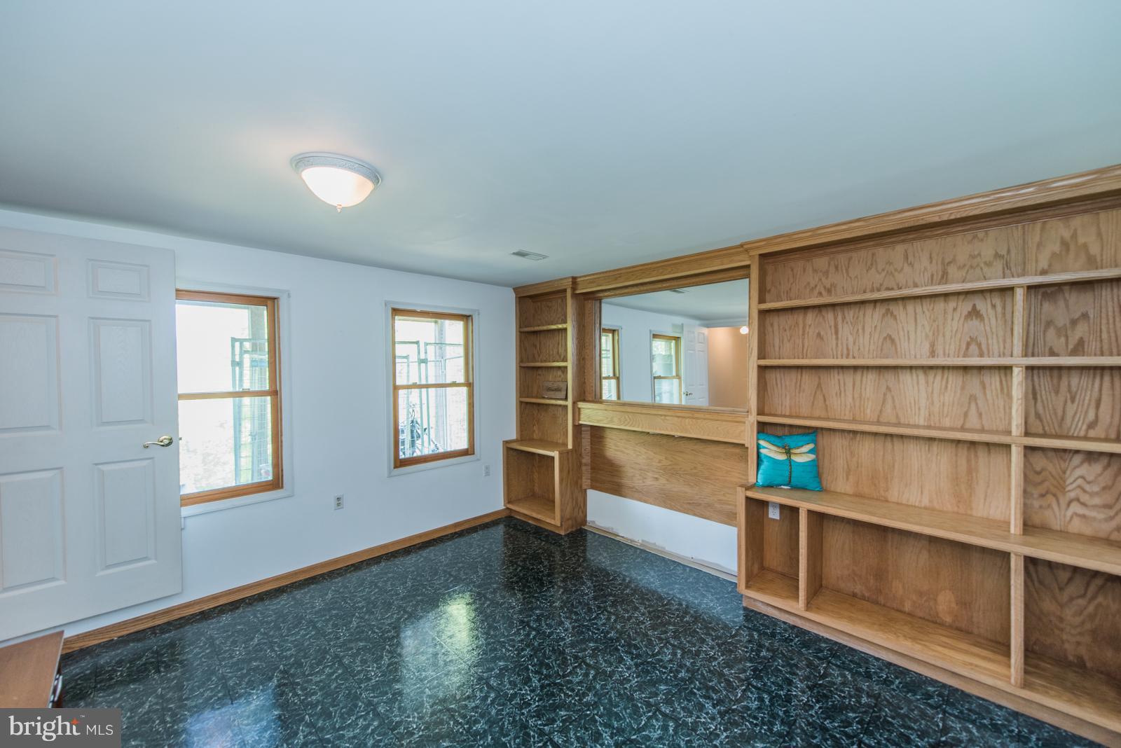 MILFORD HEIGHTS - Residential