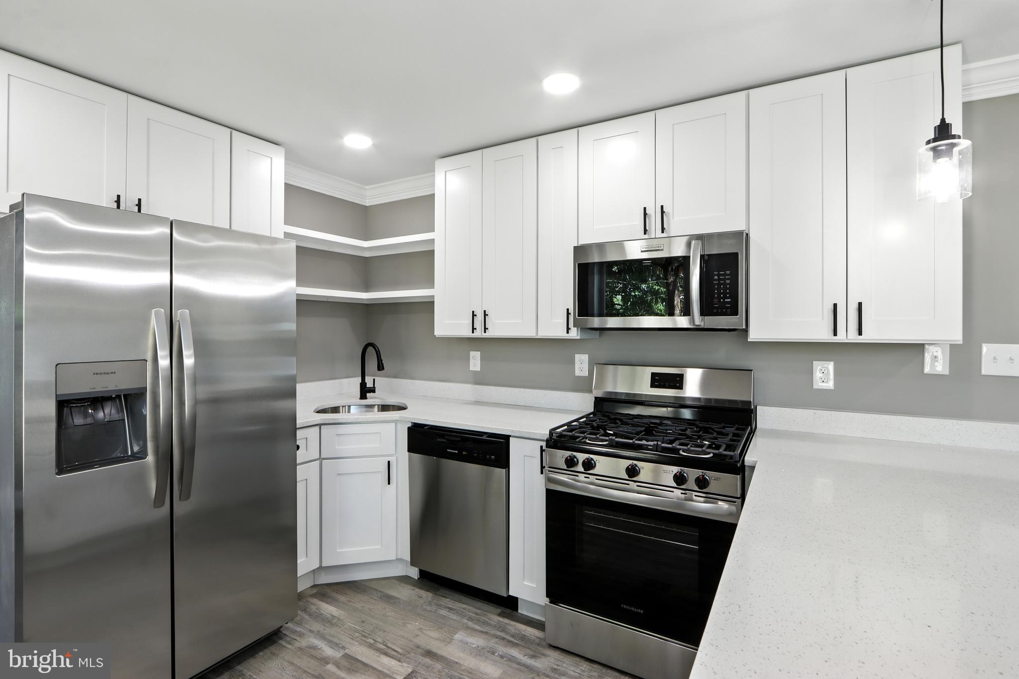 BROOKLYN HEIGHTS - Residential