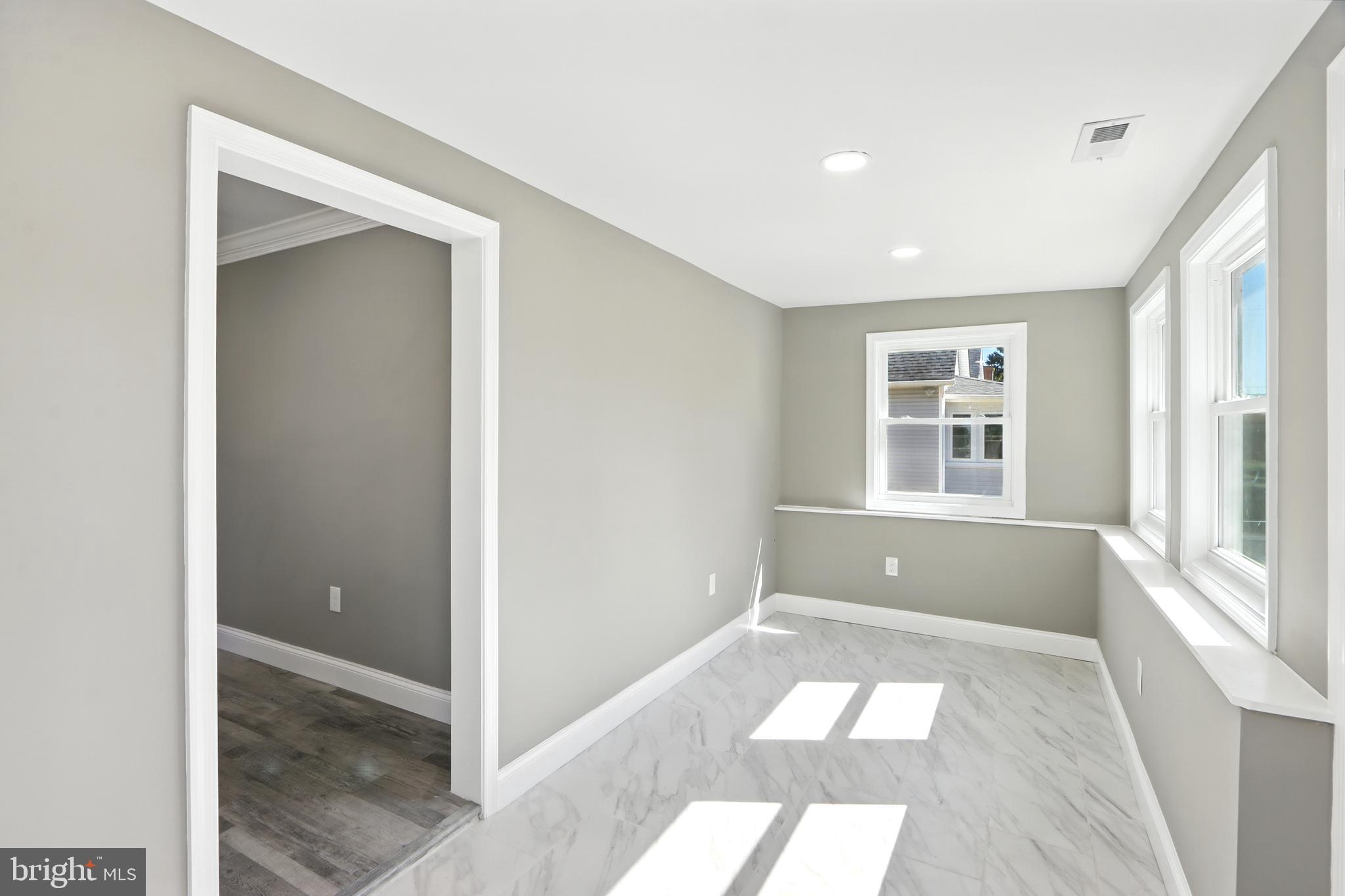 BROOKLYN HEIGHTS - Residential