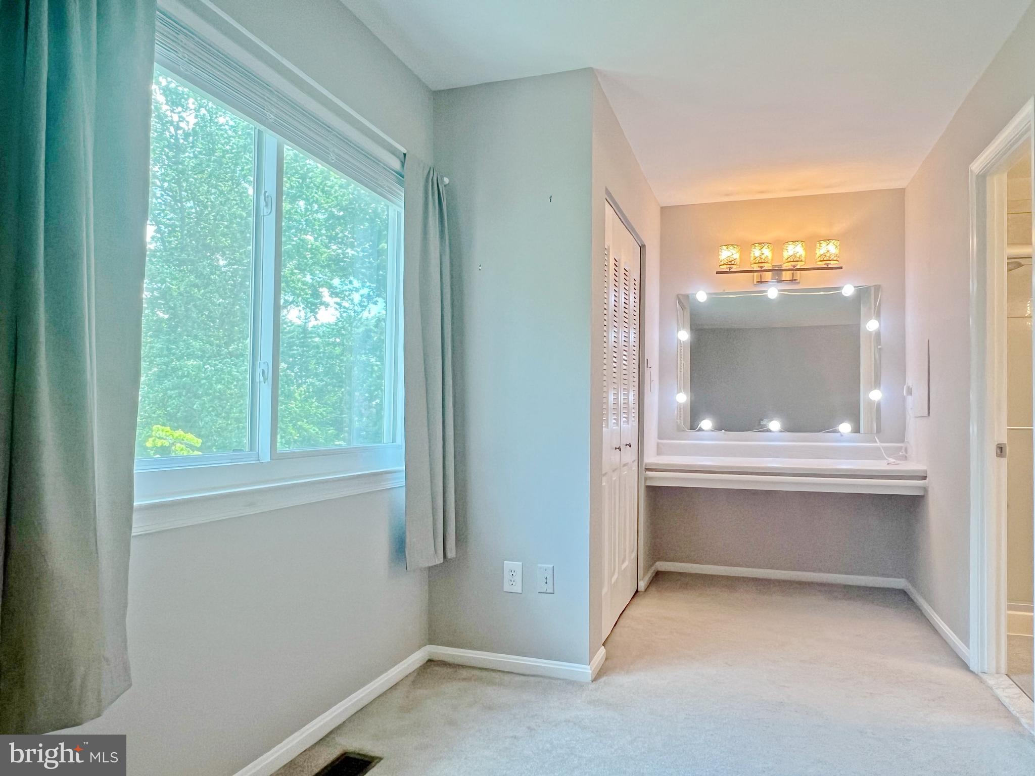 GLEN COVE - Residential Lease