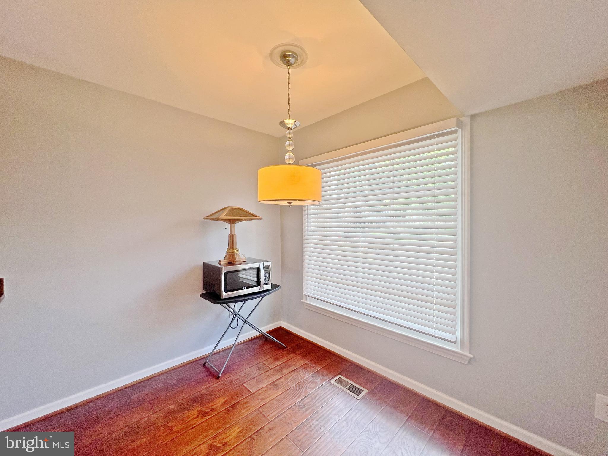 GLEN COVE - Residential Lease