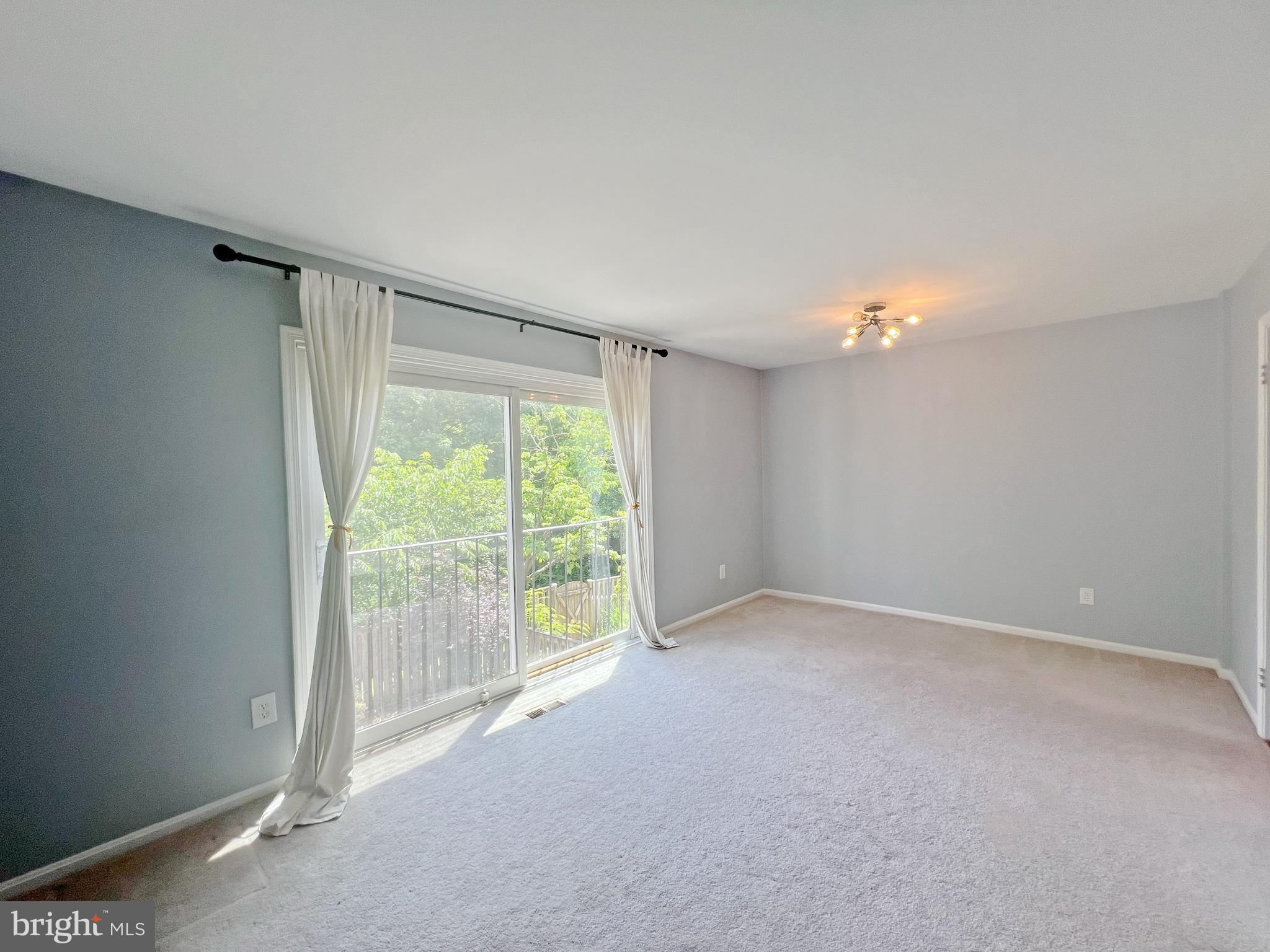 GLEN COVE - Residential Lease