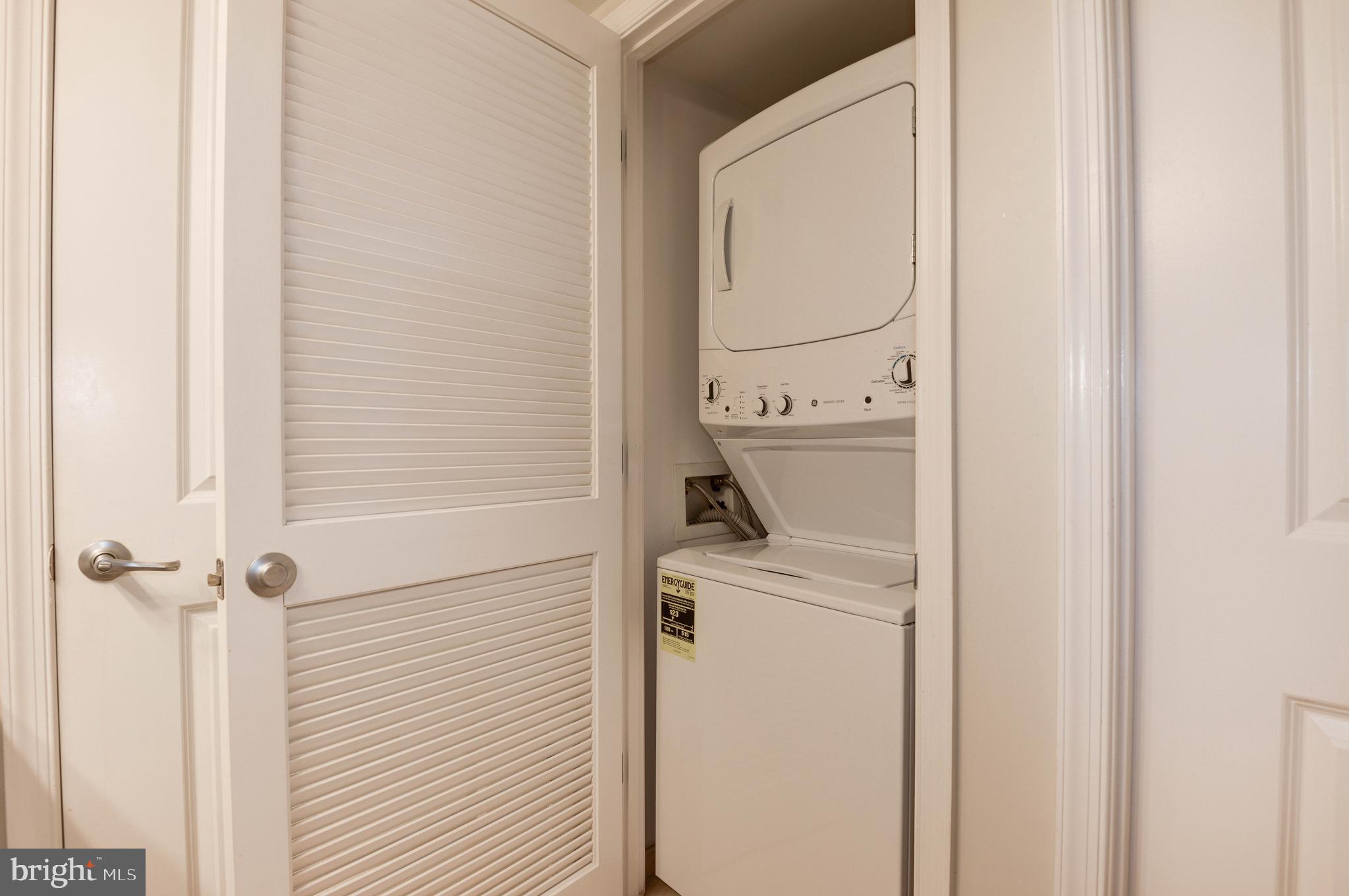 CARLTON HOUSE - Residential