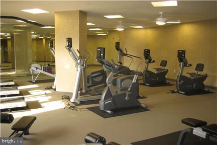 CARLTON HOUSE - Residential