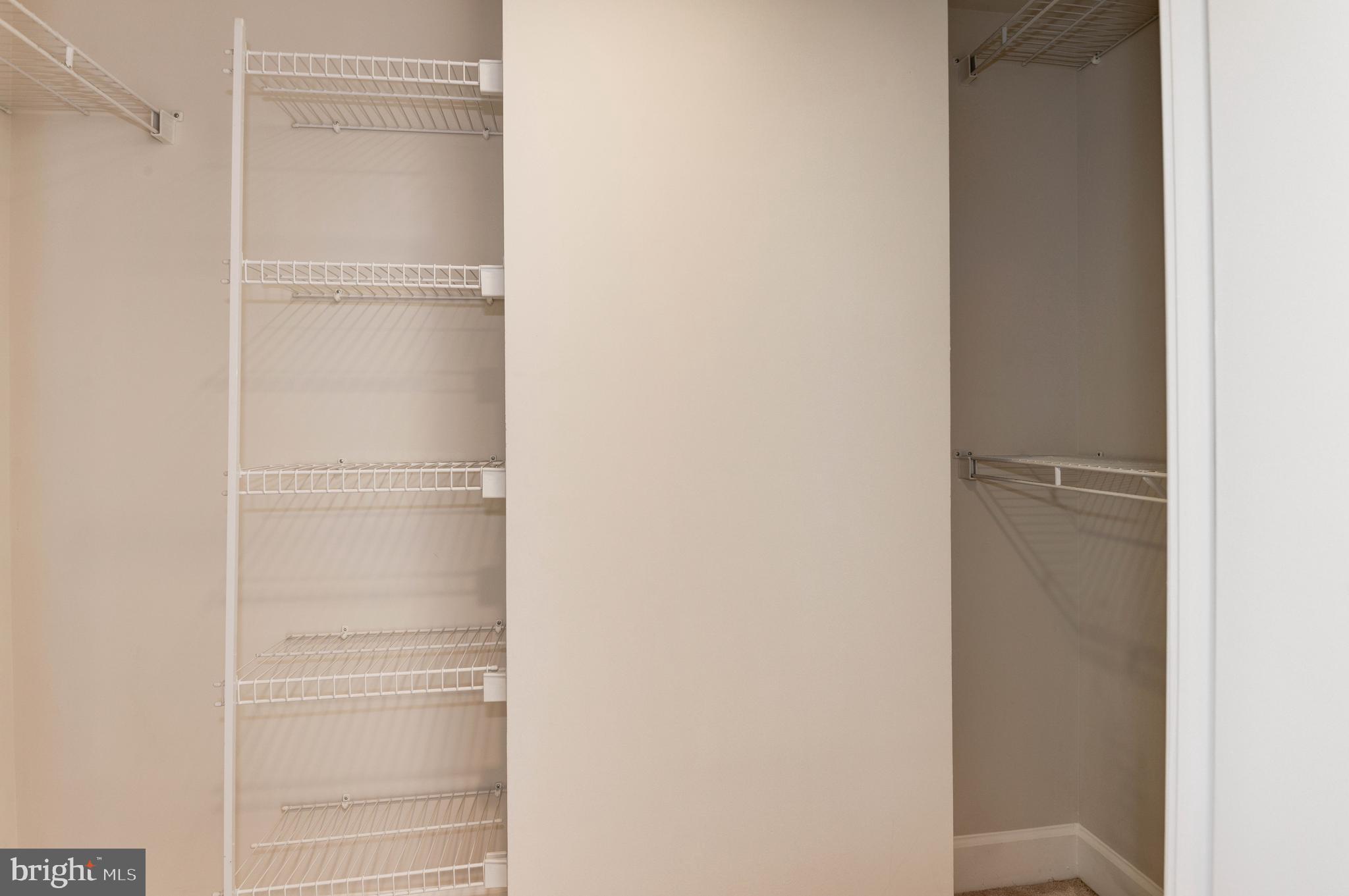 CARLTON HOUSE - Residential