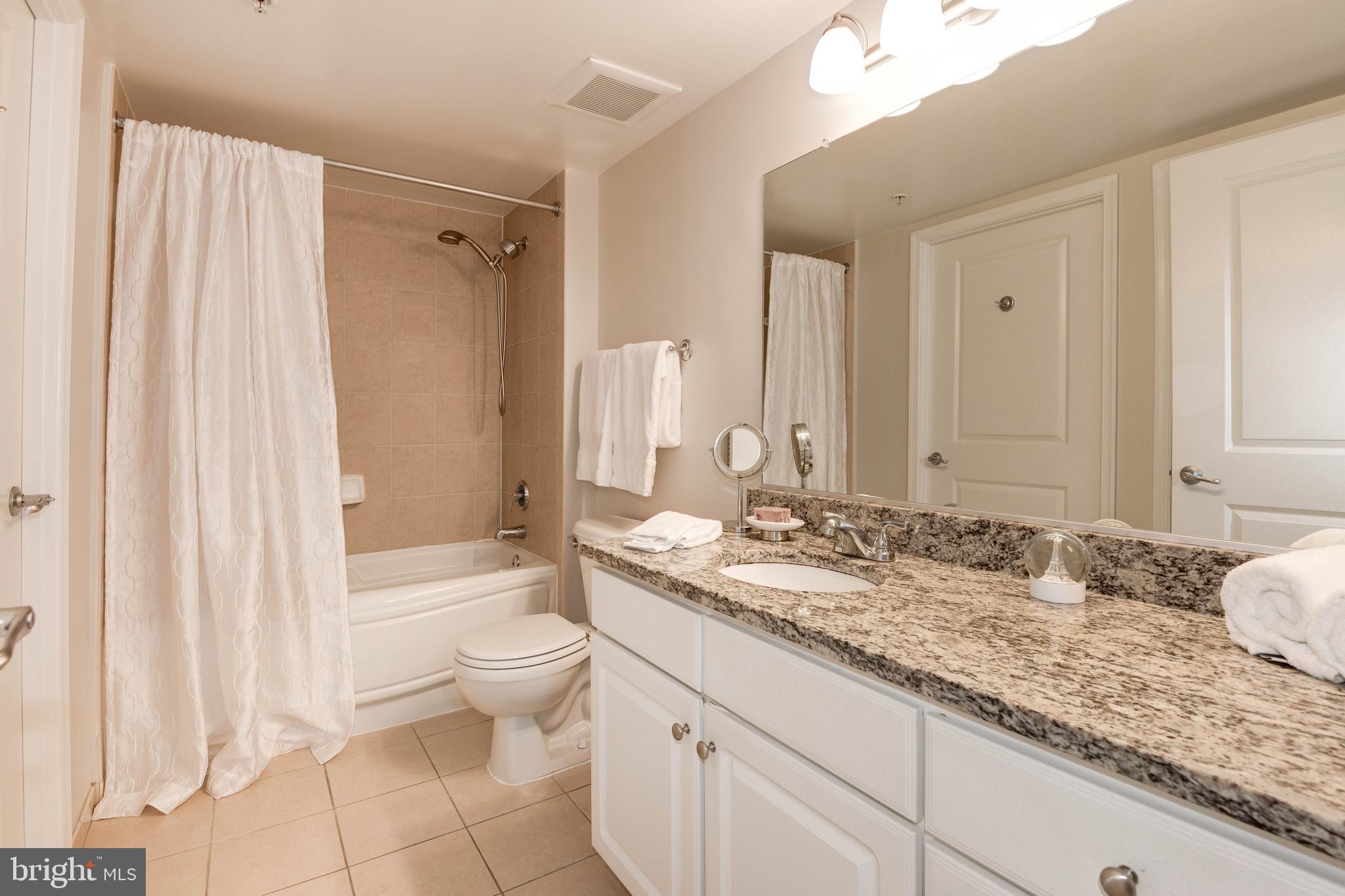 CARLTON HOUSE - Residential