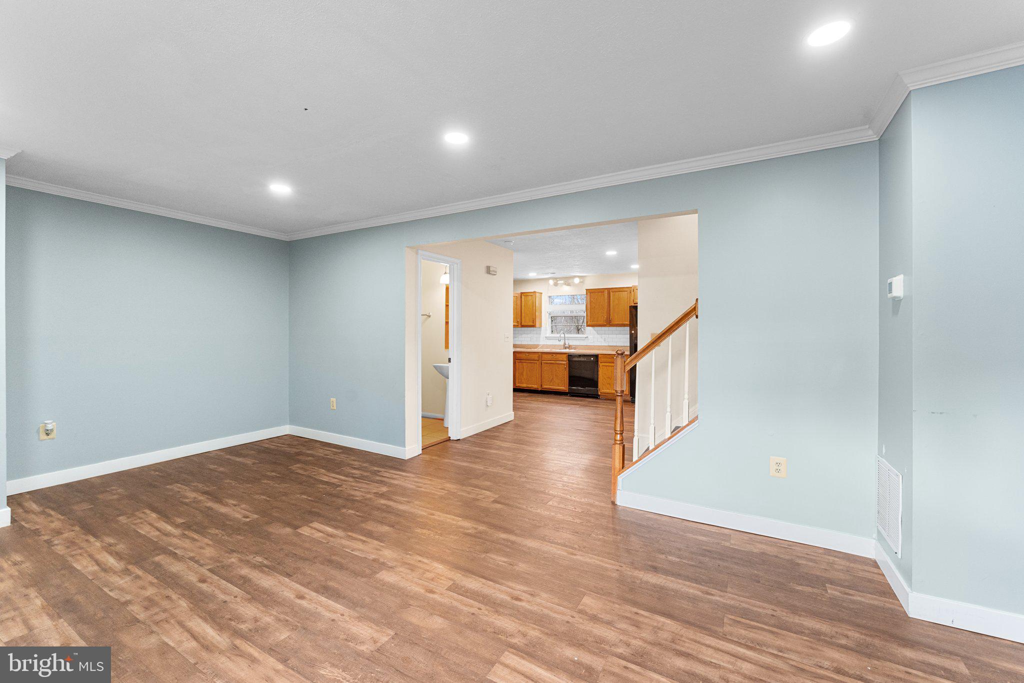 301 KINGS CREST DRIVE