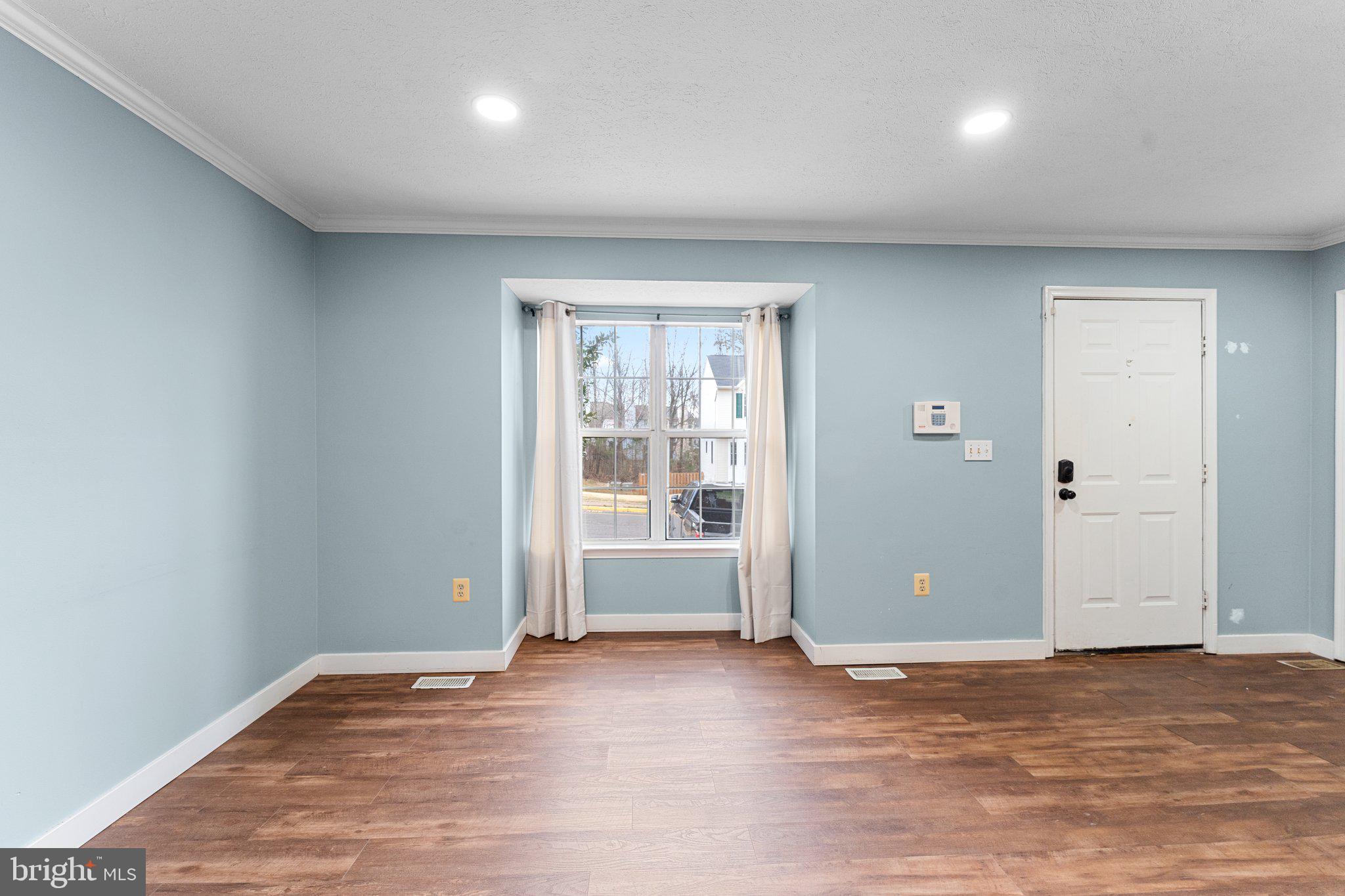 301 KINGS CREST DRIVE