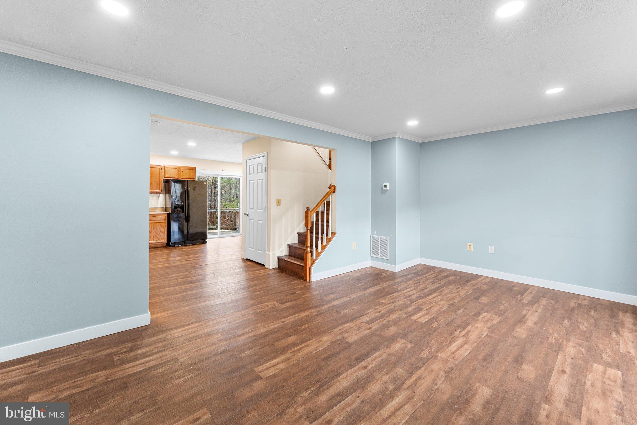 301 KINGS CREST DRIVE