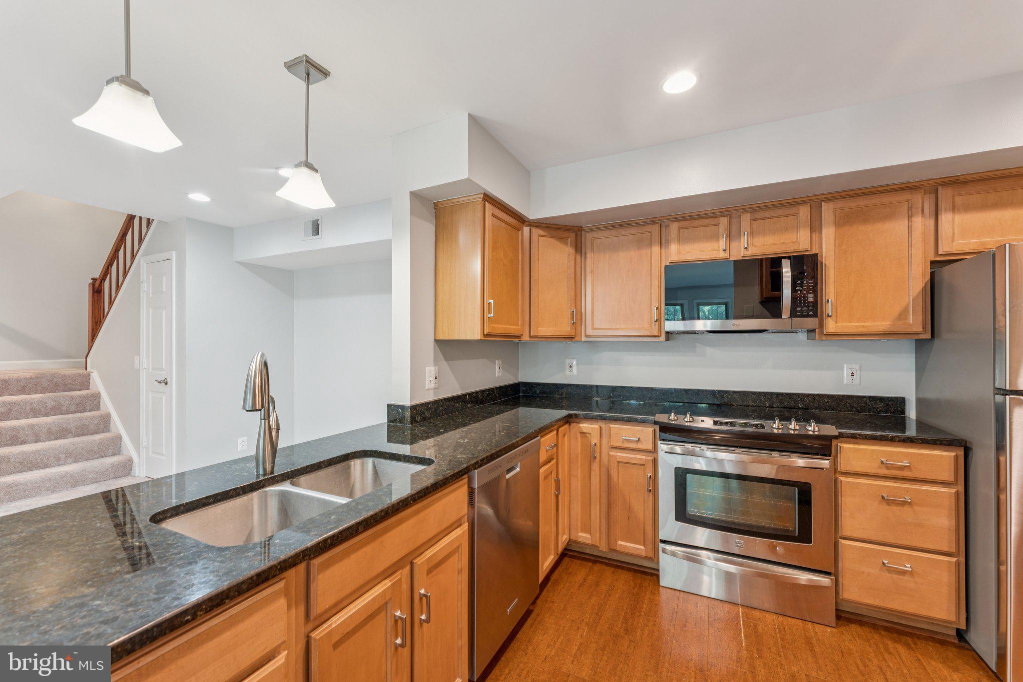 OXFORD HOUSE - Residential