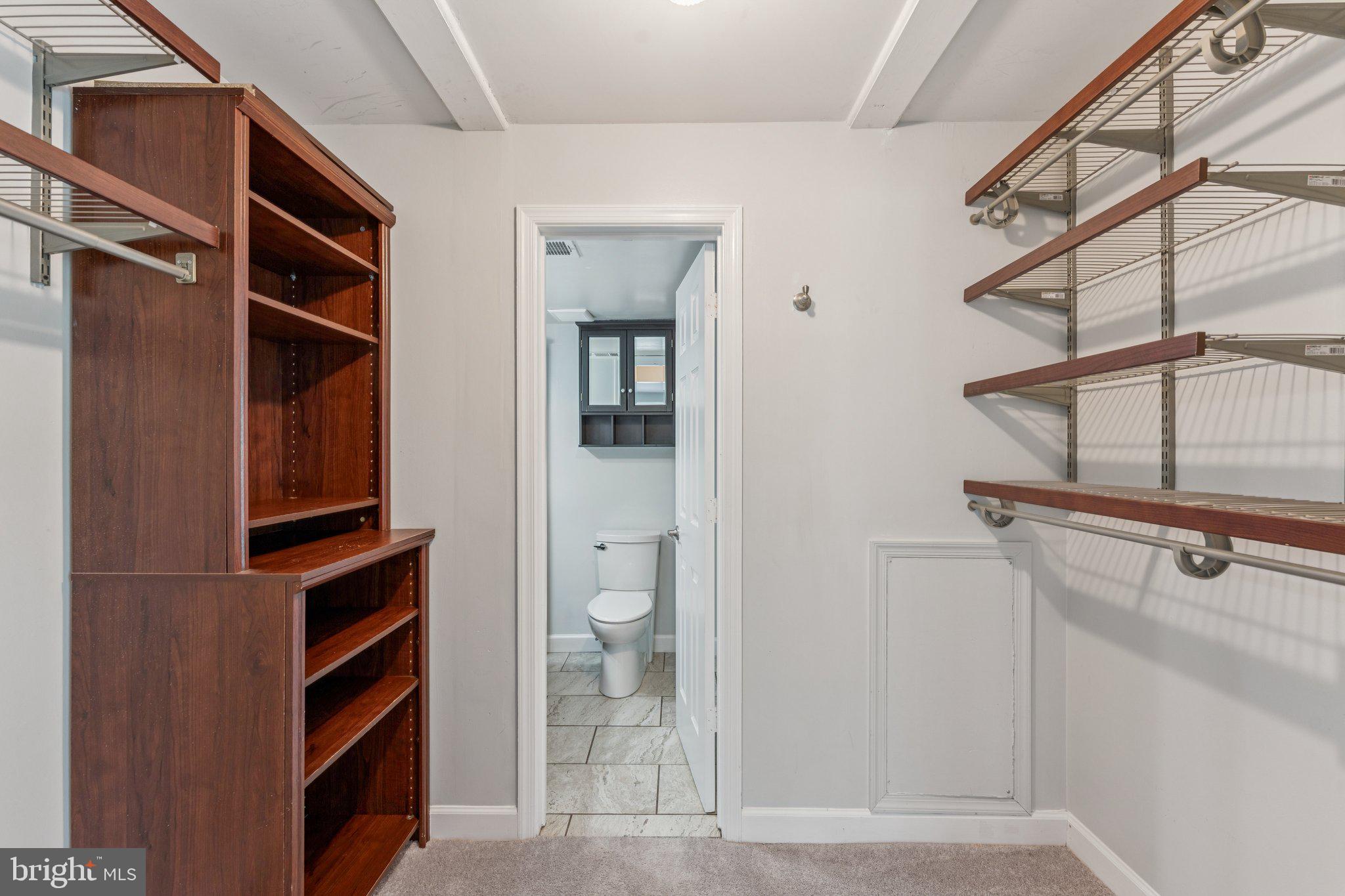 OXFORD HOUSE - Residential