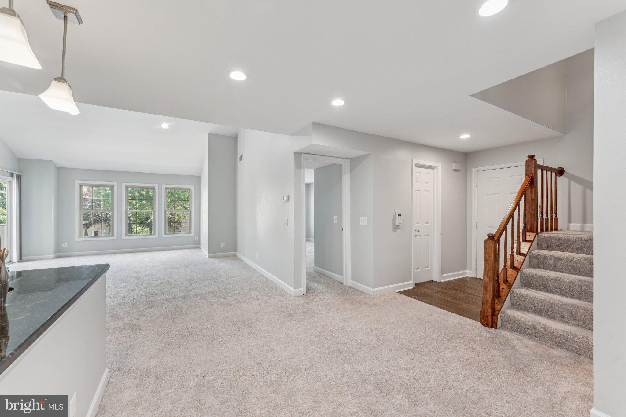 3801 RIDGE KNOLL COURT 206A