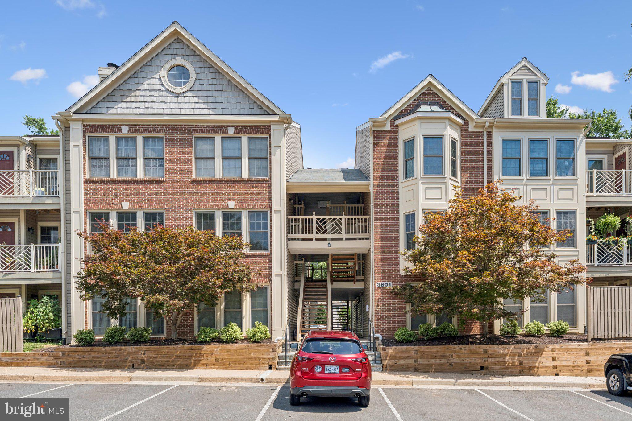 OXFORD HOUSE - Residential