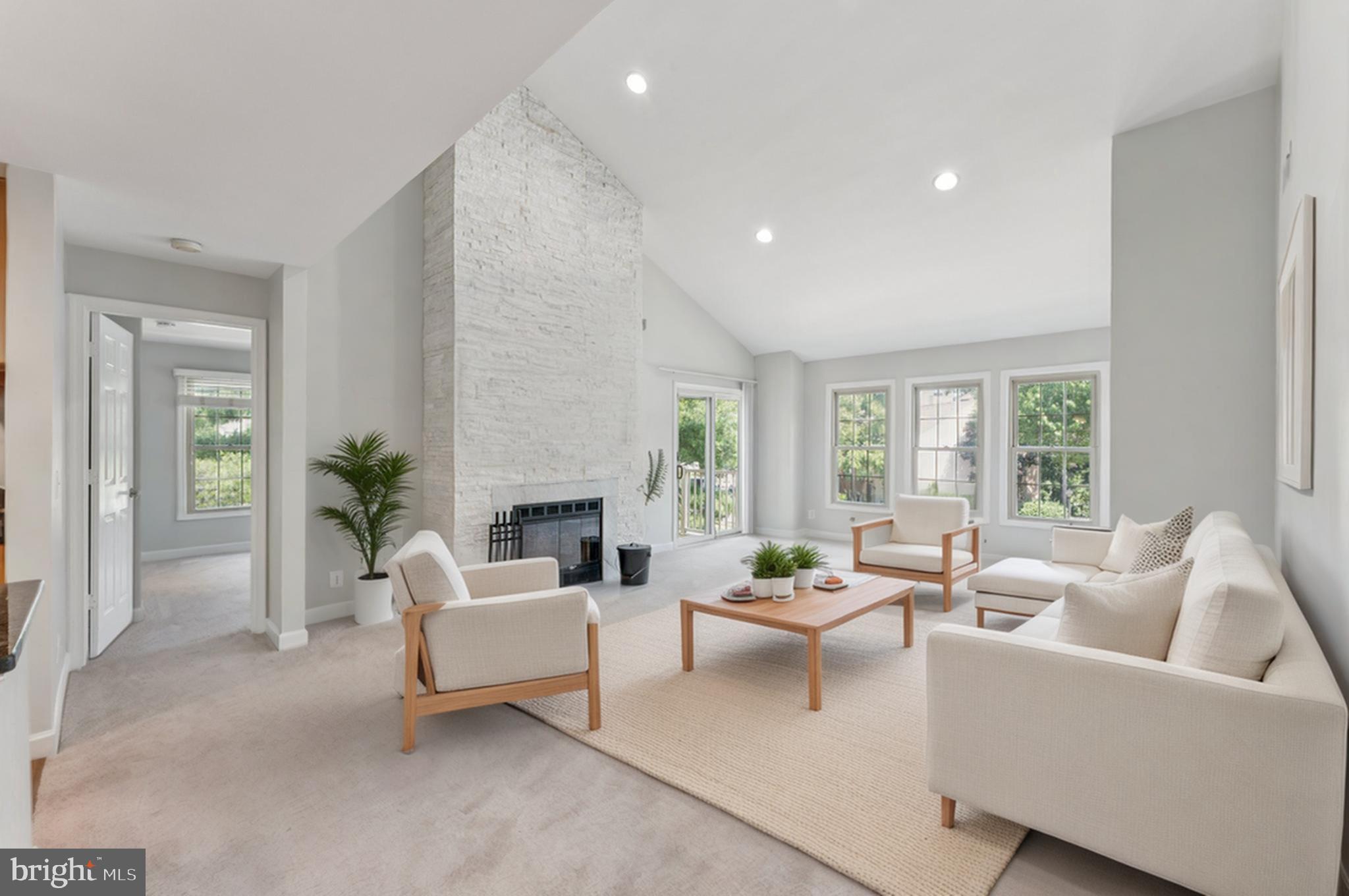 OXFORD HOUSE - Residential