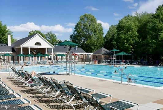 OXFORD HOUSE - Residential