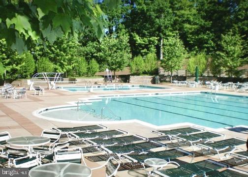 OXFORD HOUSE - Residential