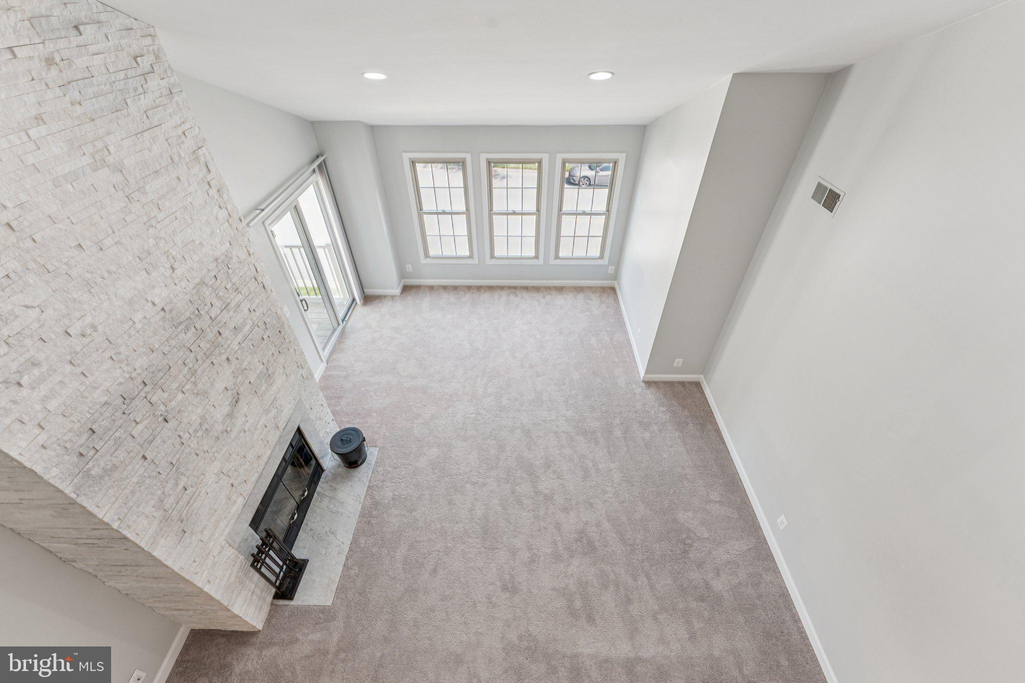 OXFORD HOUSE - Residential