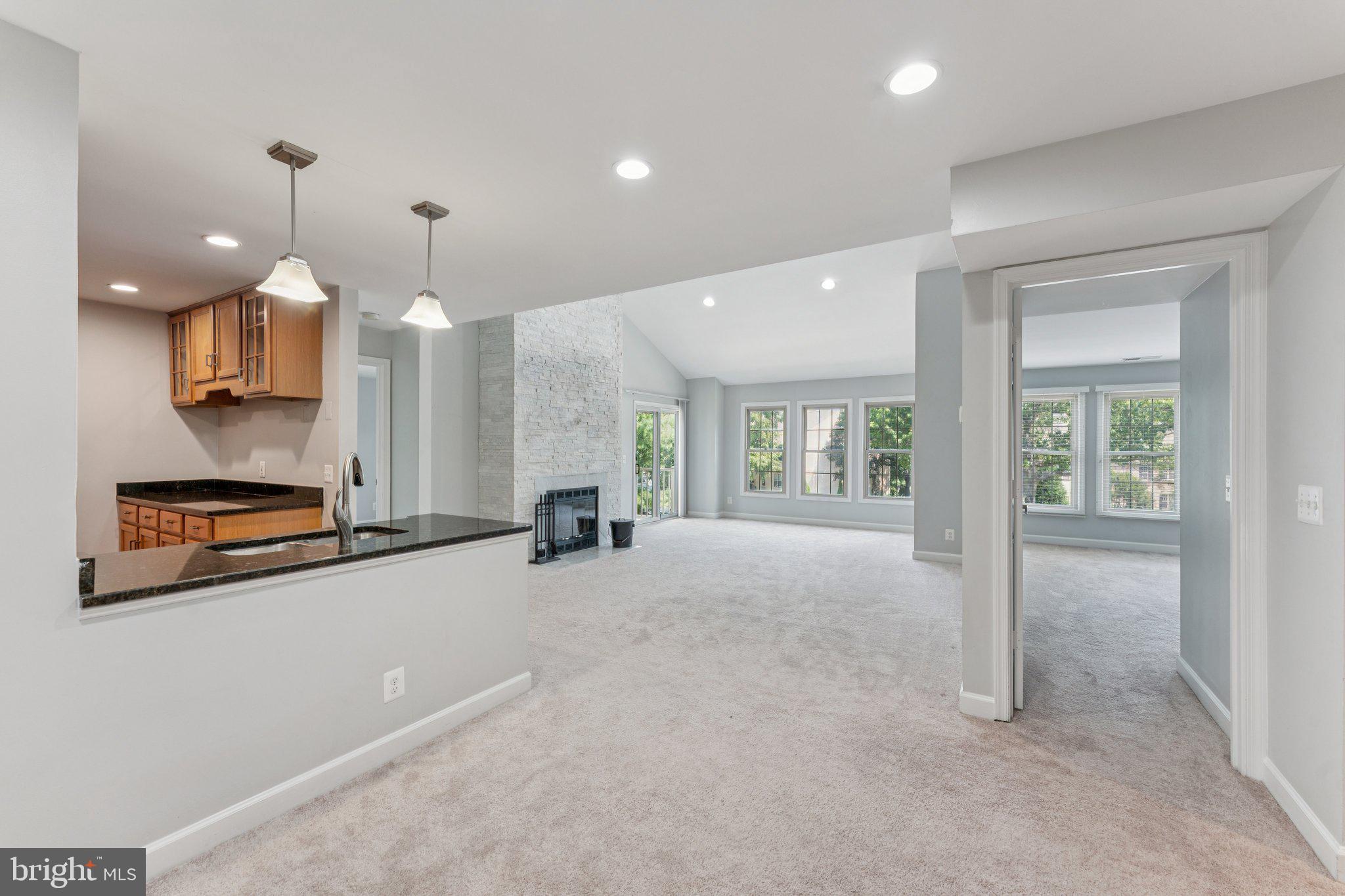 OXFORD HOUSE - Residential