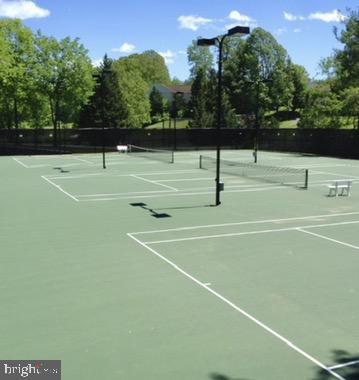 OXFORD HOUSE - Residential