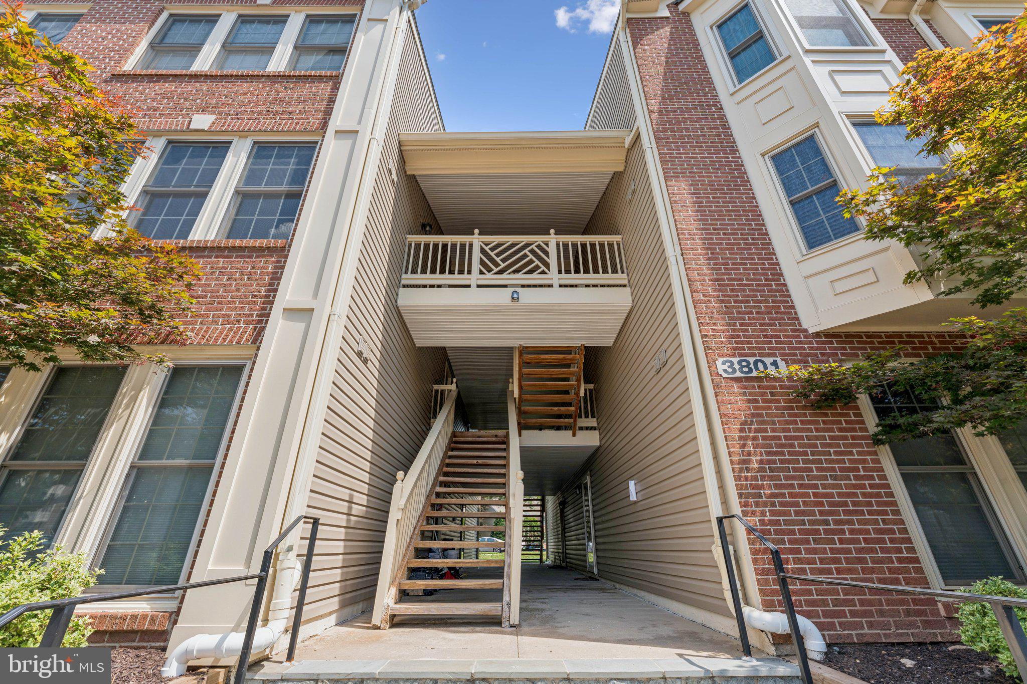 3801 RIDGE KNOLL COURT 206A