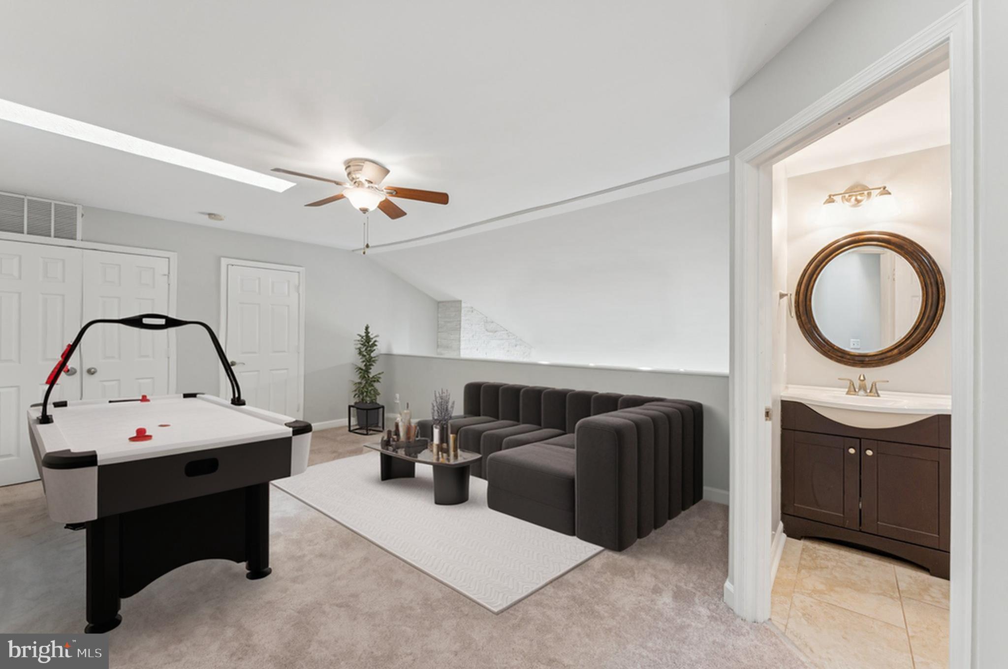 OXFORD HOUSE - Residential