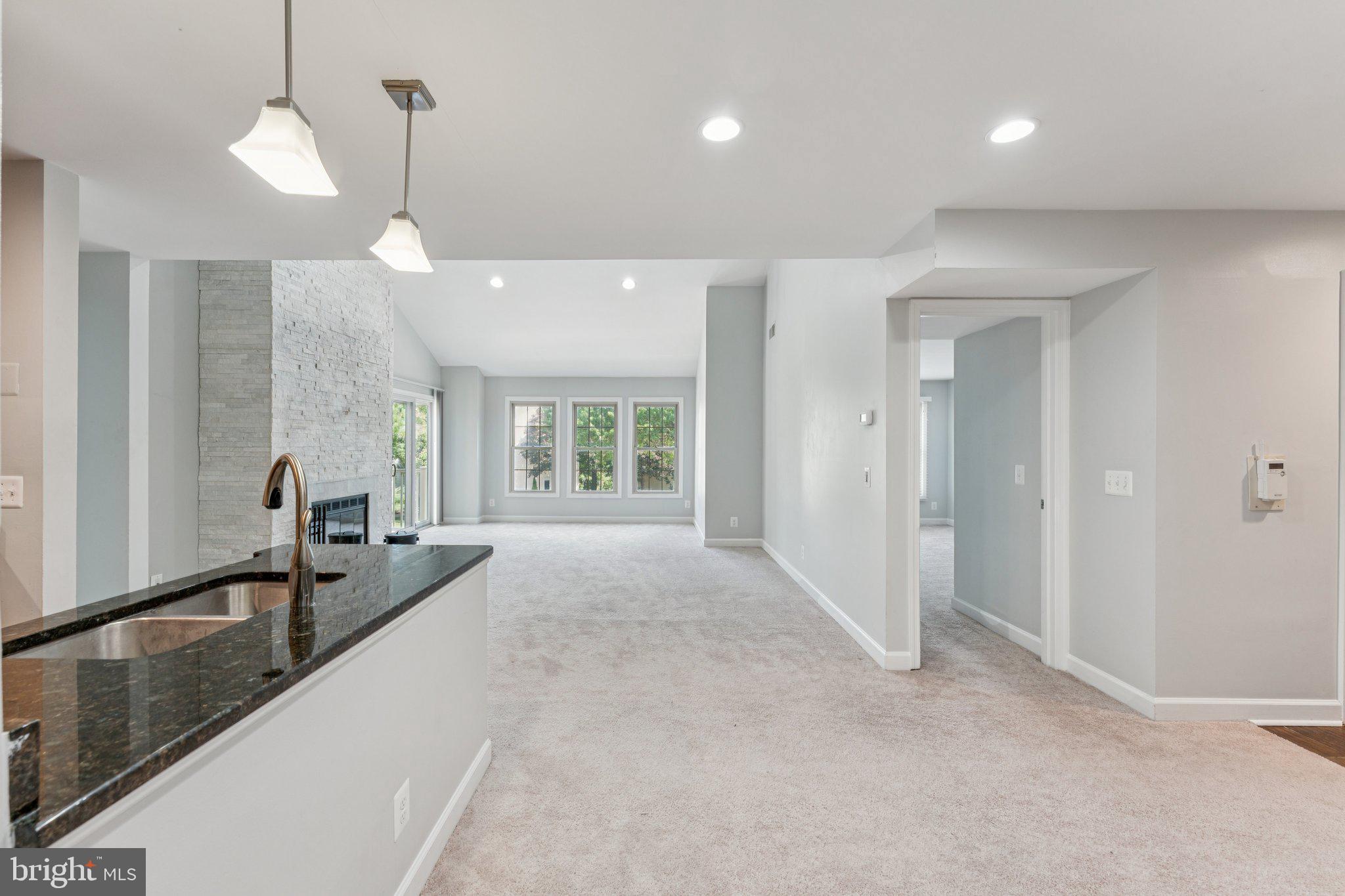 OXFORD HOUSE - Residential