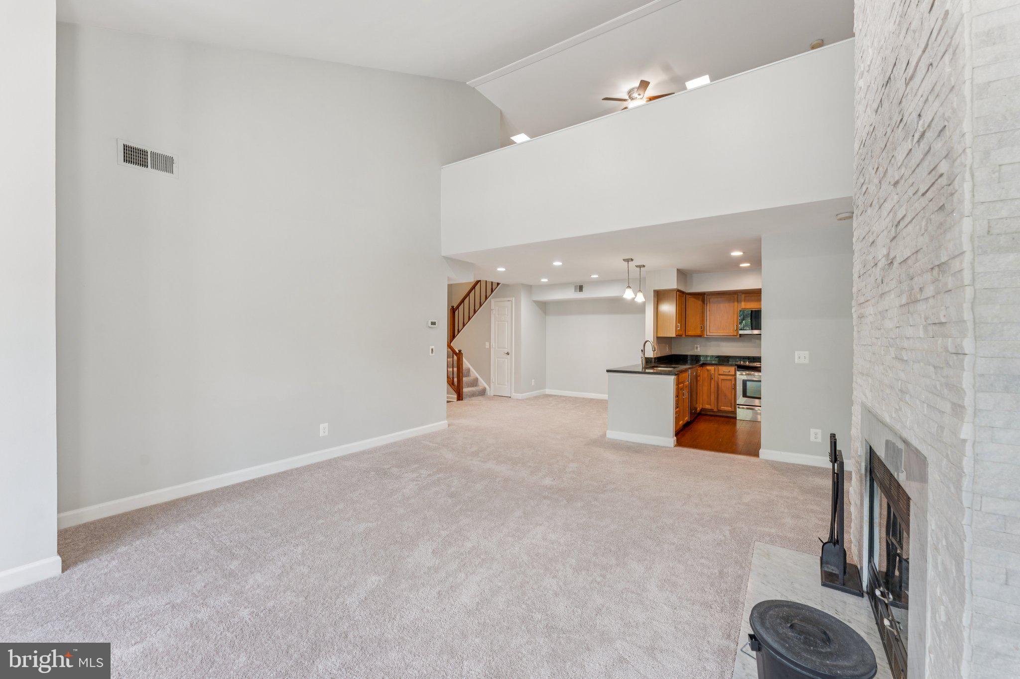 OXFORD HOUSE - Residential