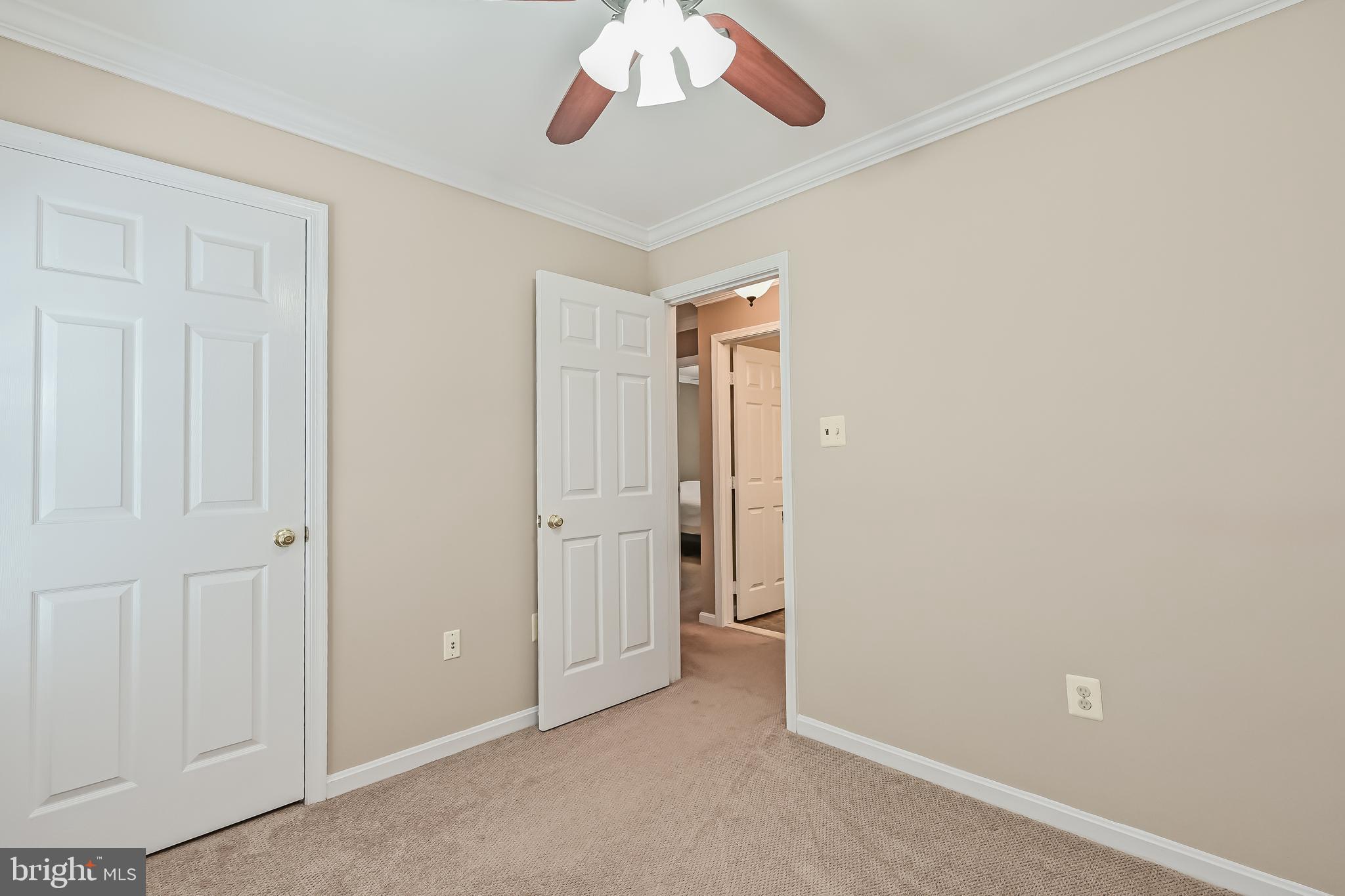 SILVERBROOK ESTATES - Residential